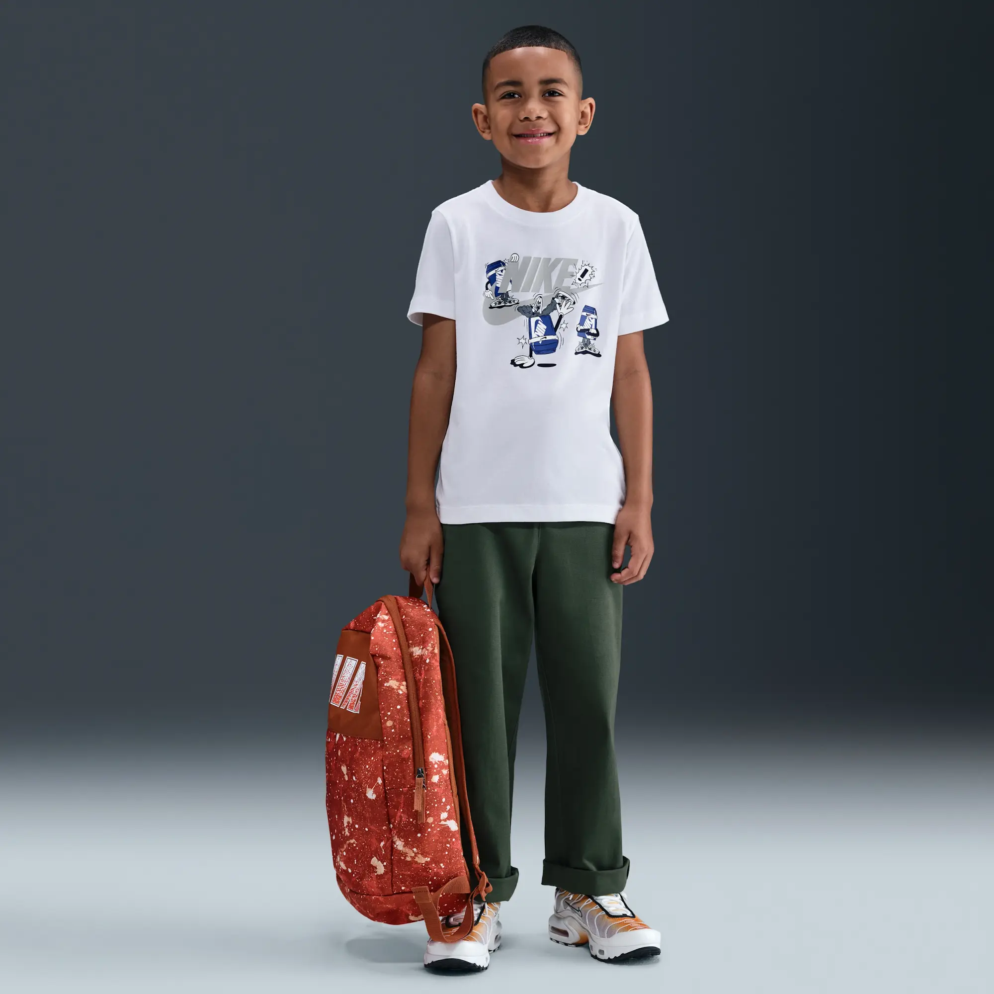 Nike Sportswear Older Kids' T-Shirt - White