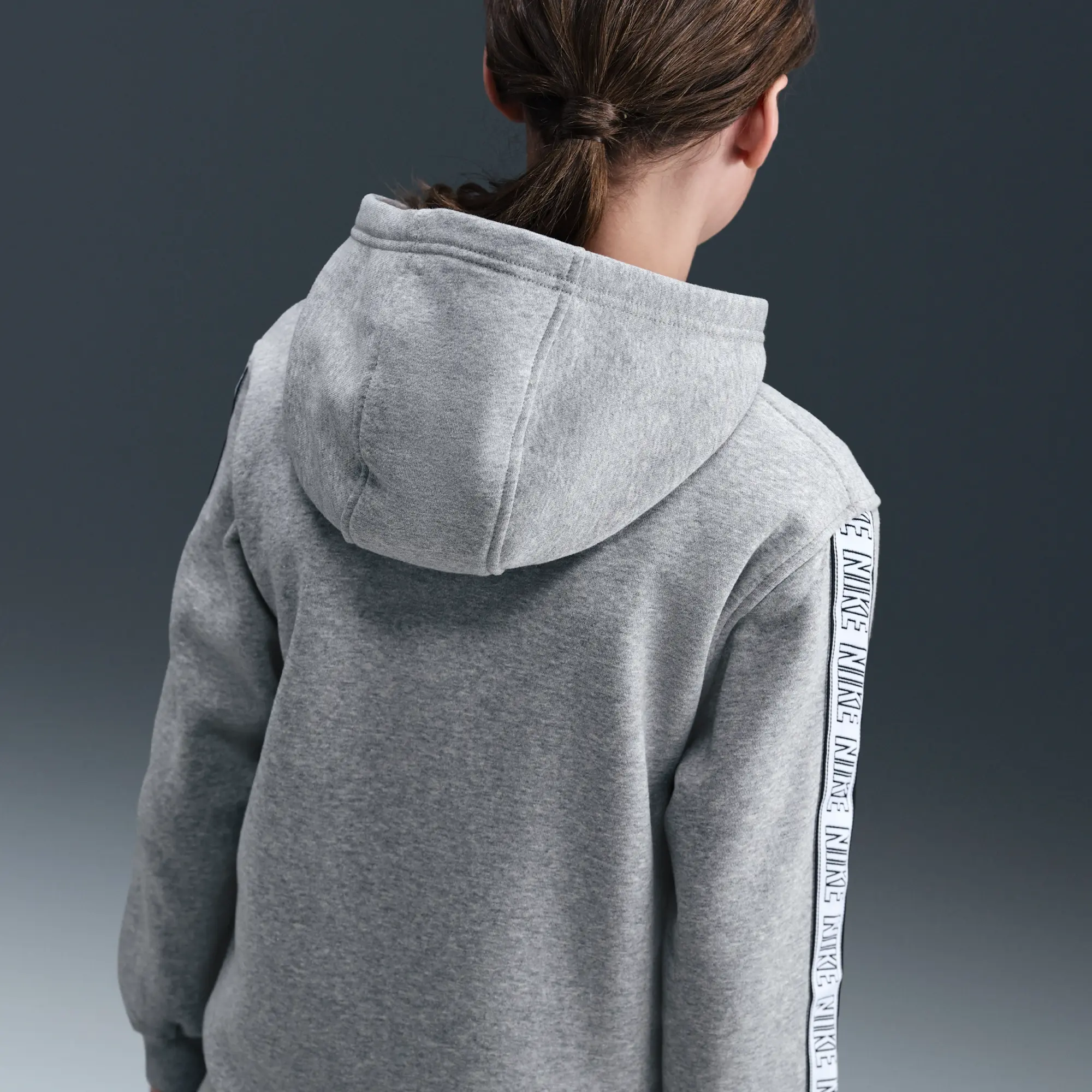 Nike Sportswear Club Fleece Older Kids' Pullover Hoodie - Grey - Fleece
