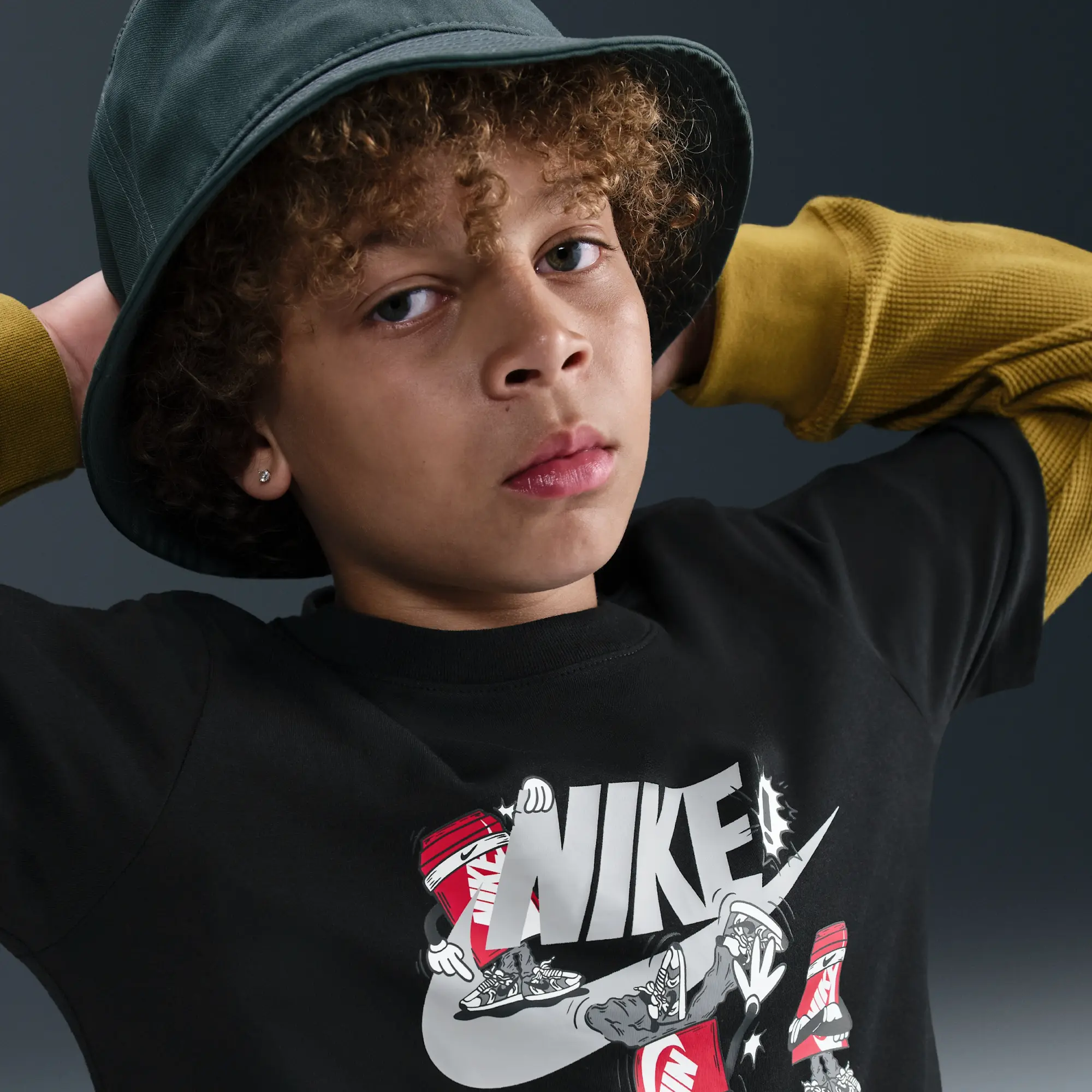Nike Sportswear Older Kids' T-Shirt - Black