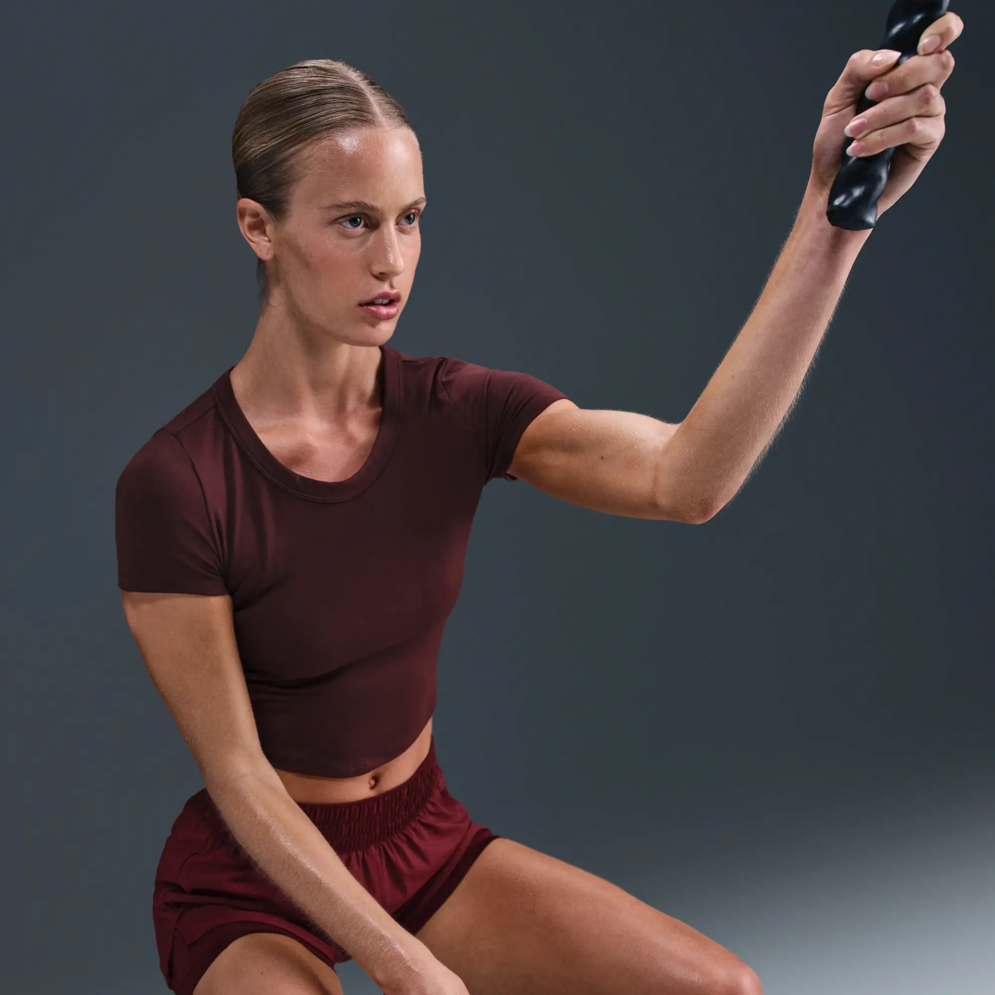 Nike One Fitted Women's Dri-FIT Short-Sleeve Cropped Top - Red - Recycled Polyester Minimum