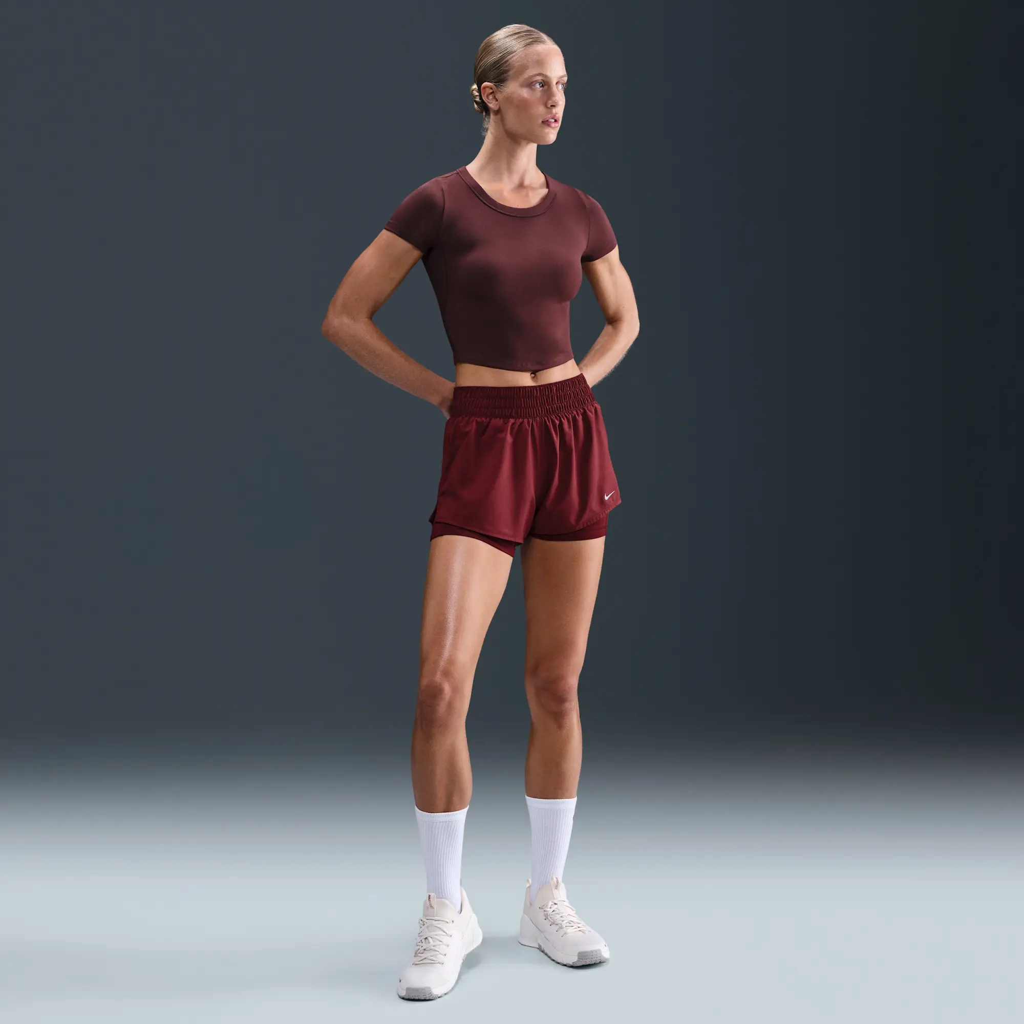 Nike One Fitted Women's Dri-FIT Short-Sleeve Cropped Top - Red - Recycled Polyester Minimum