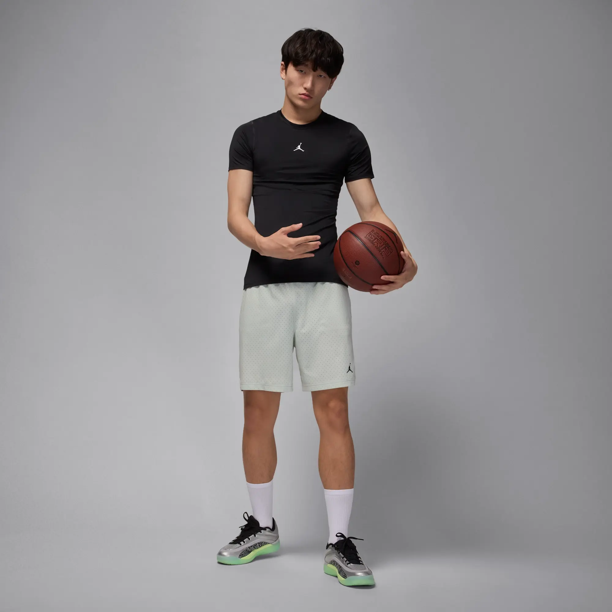 Nike Jordan Sport Men's Dri-FIT Short-Sleeve Base Layer Top - Black - Sustainable Materials