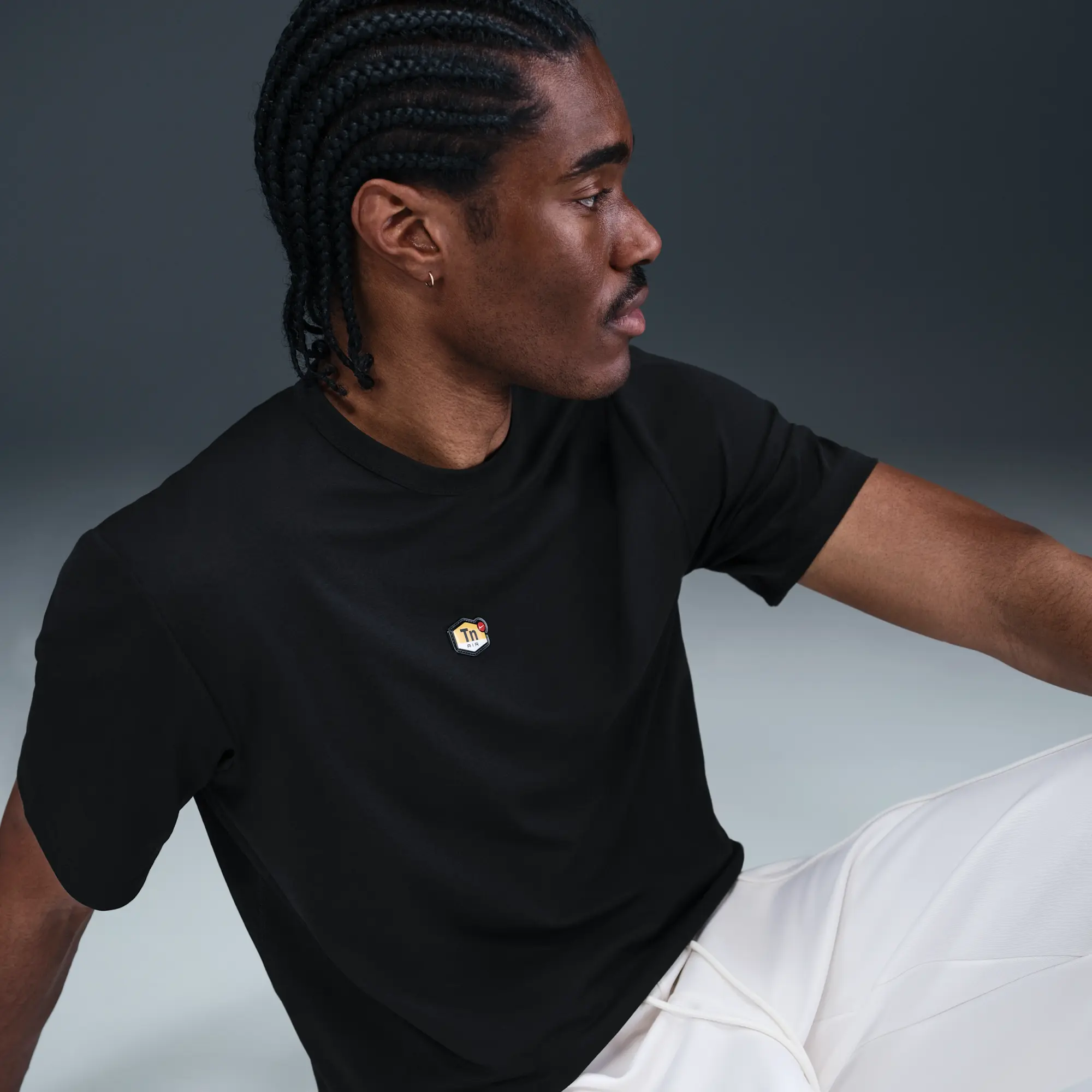Nike Sportswear Men's T-Shirt - Black - Sustainable Materials