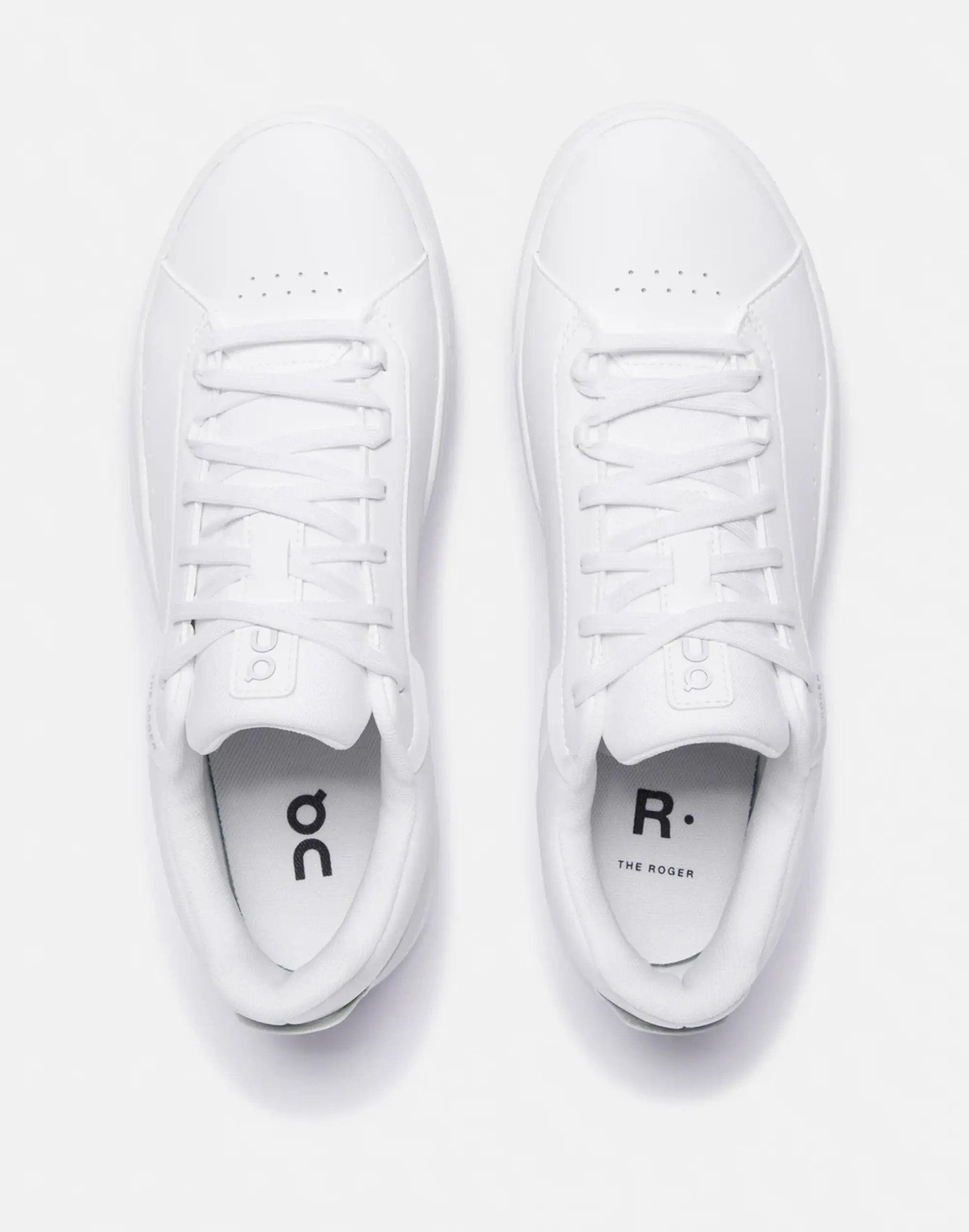 Men's On The Roger Advantage Trainers in White 