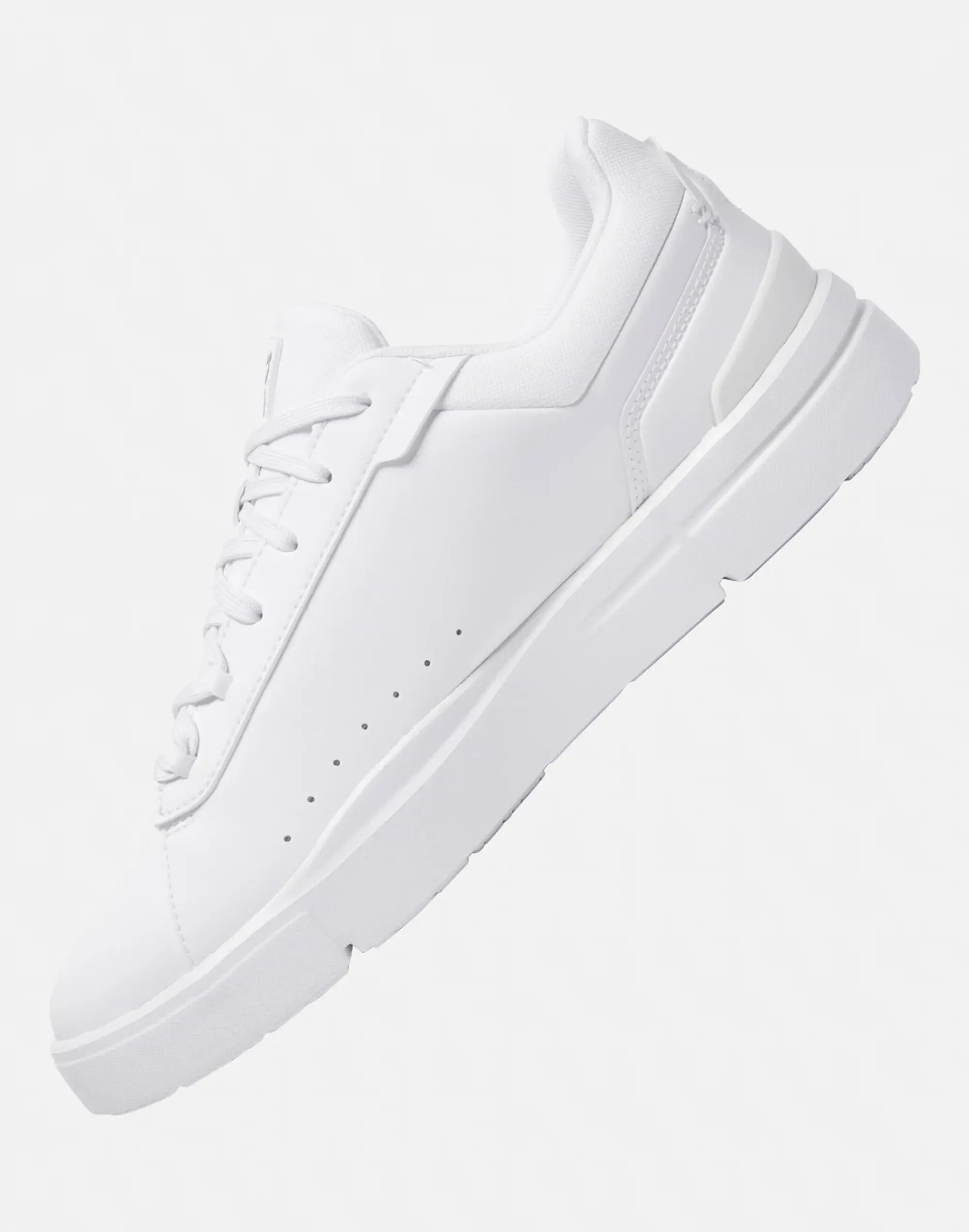Men's On The Roger Advantage Trainers in White 