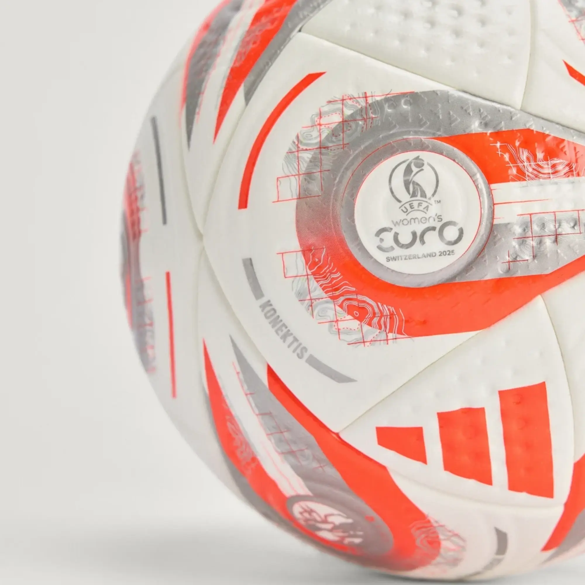 adidas UEFA Women&#39;s EURO25™ Final Pro Ball