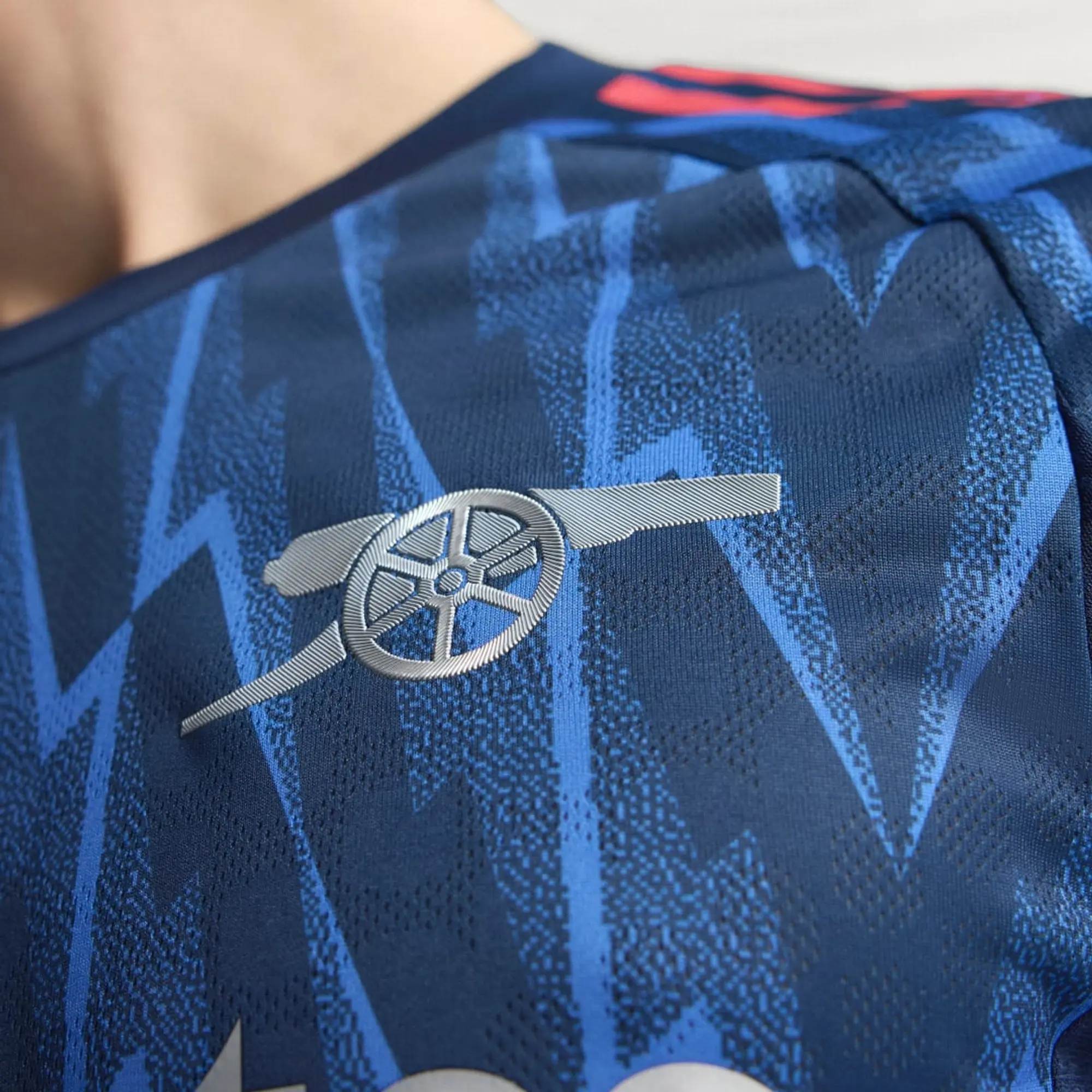 adidas Arsenal 25/26 Long Sleeve Away Authentic Jersey