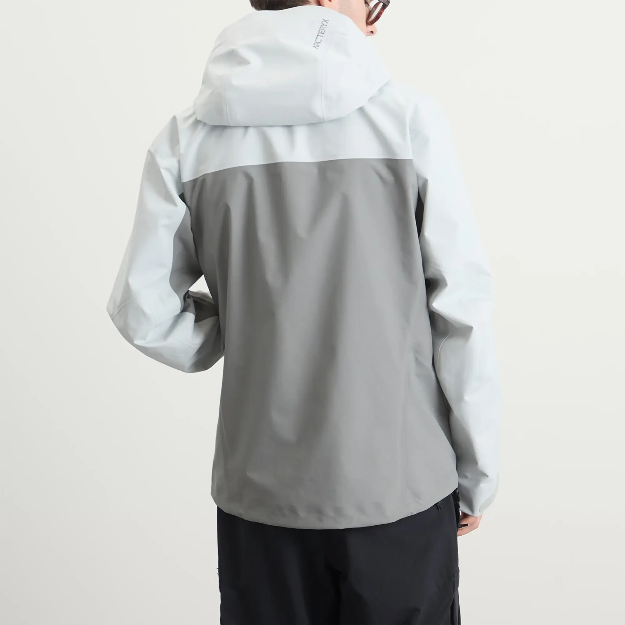 Arc'teryx Men's Beta AR Gore-Tex Jacket Solitude/Void