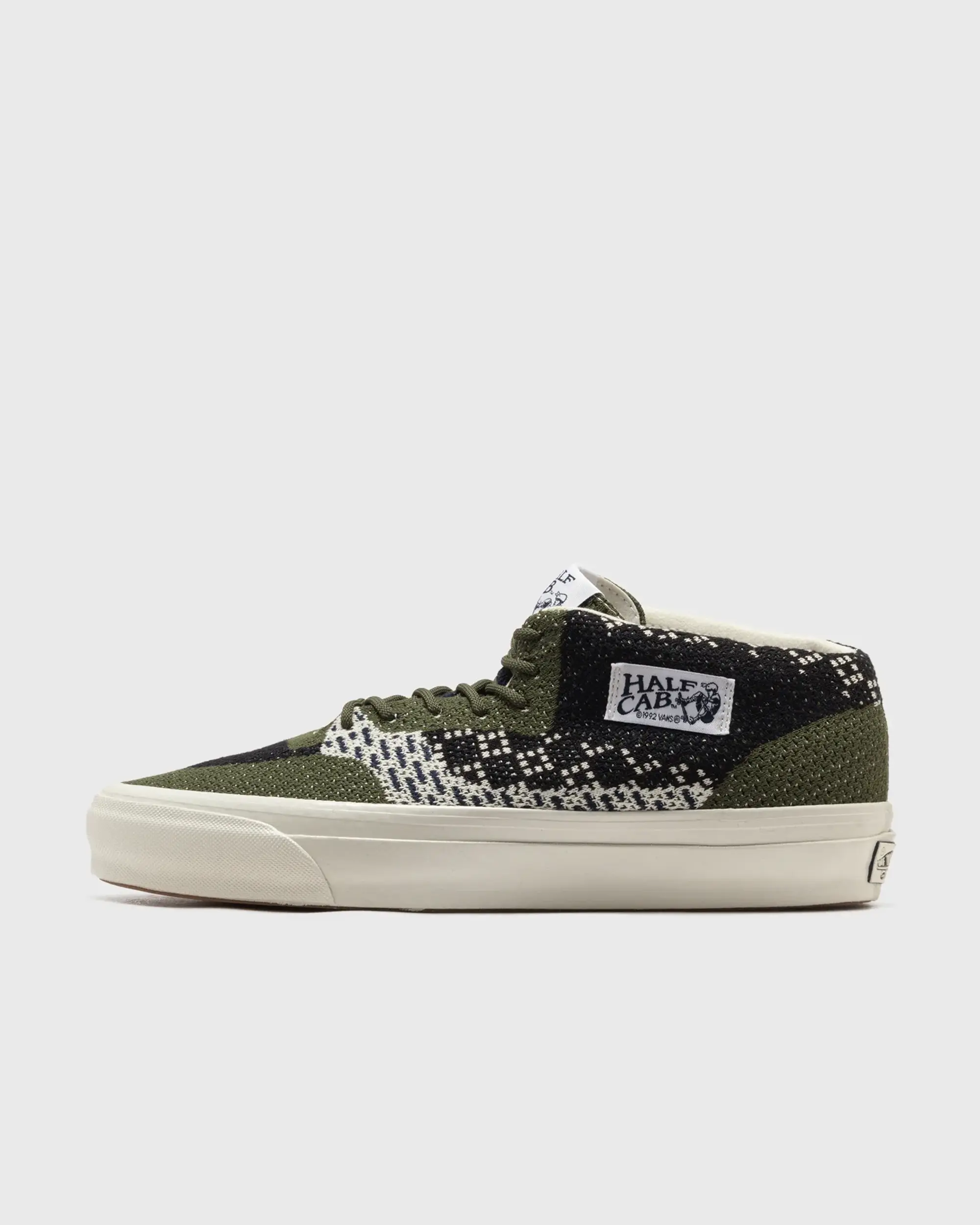 LX HALF CAB 33 EK