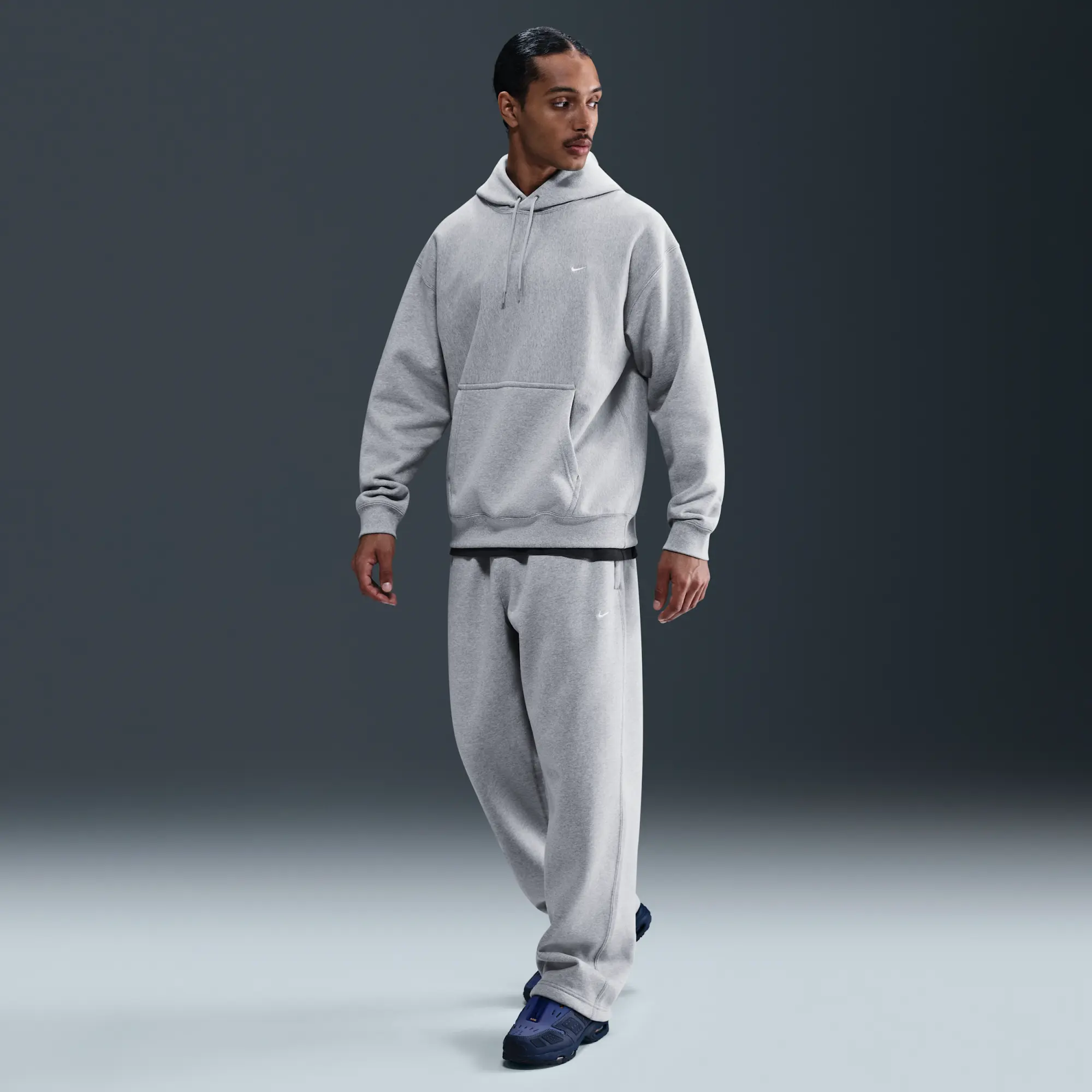 Nike Solo Swoosh Men's Fleece Open-Hem Trousers - Grey - Cotton/Polyester