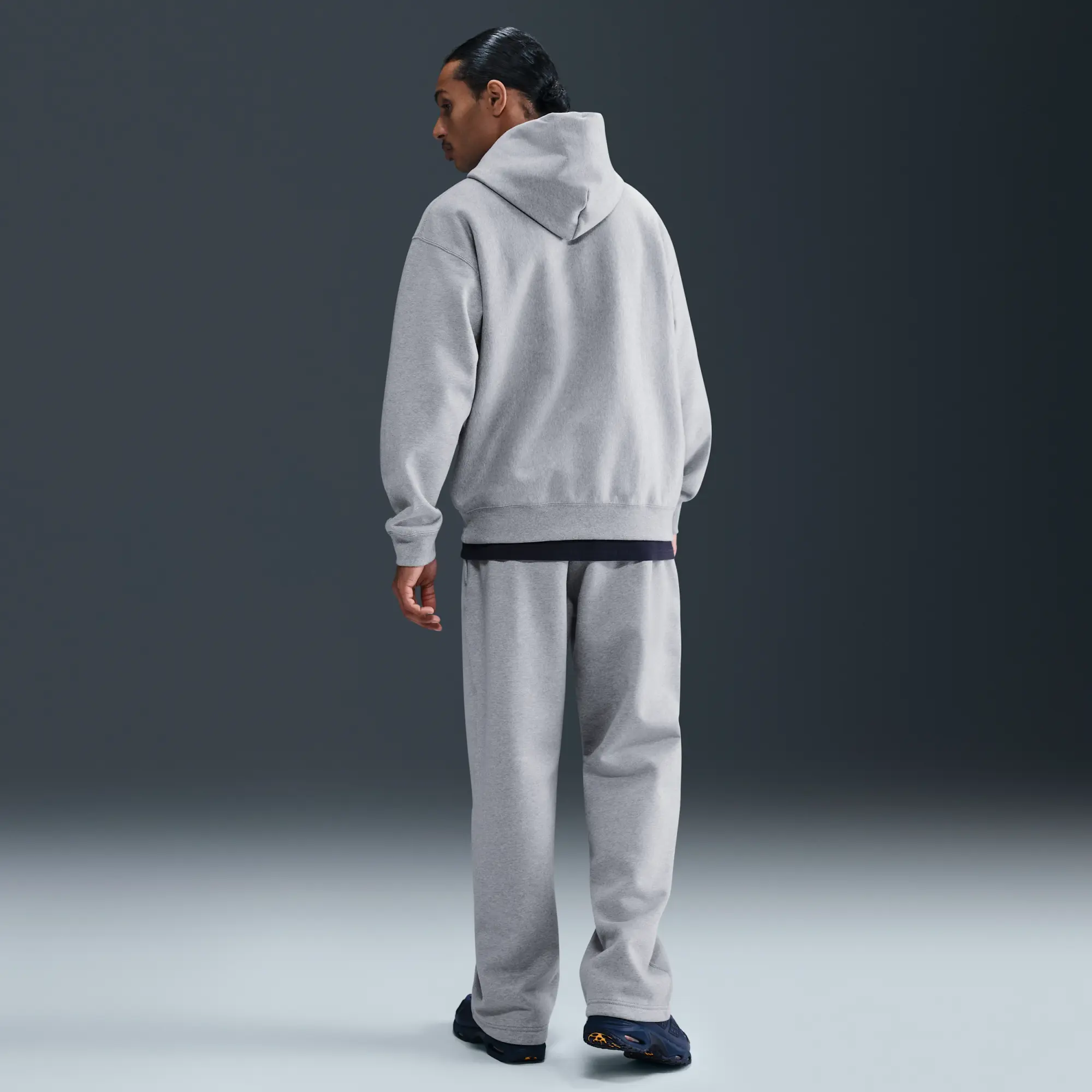 Nike Solo Swoosh Men's Fleece Open-Hem Trousers - Grey - Cotton/Polyester