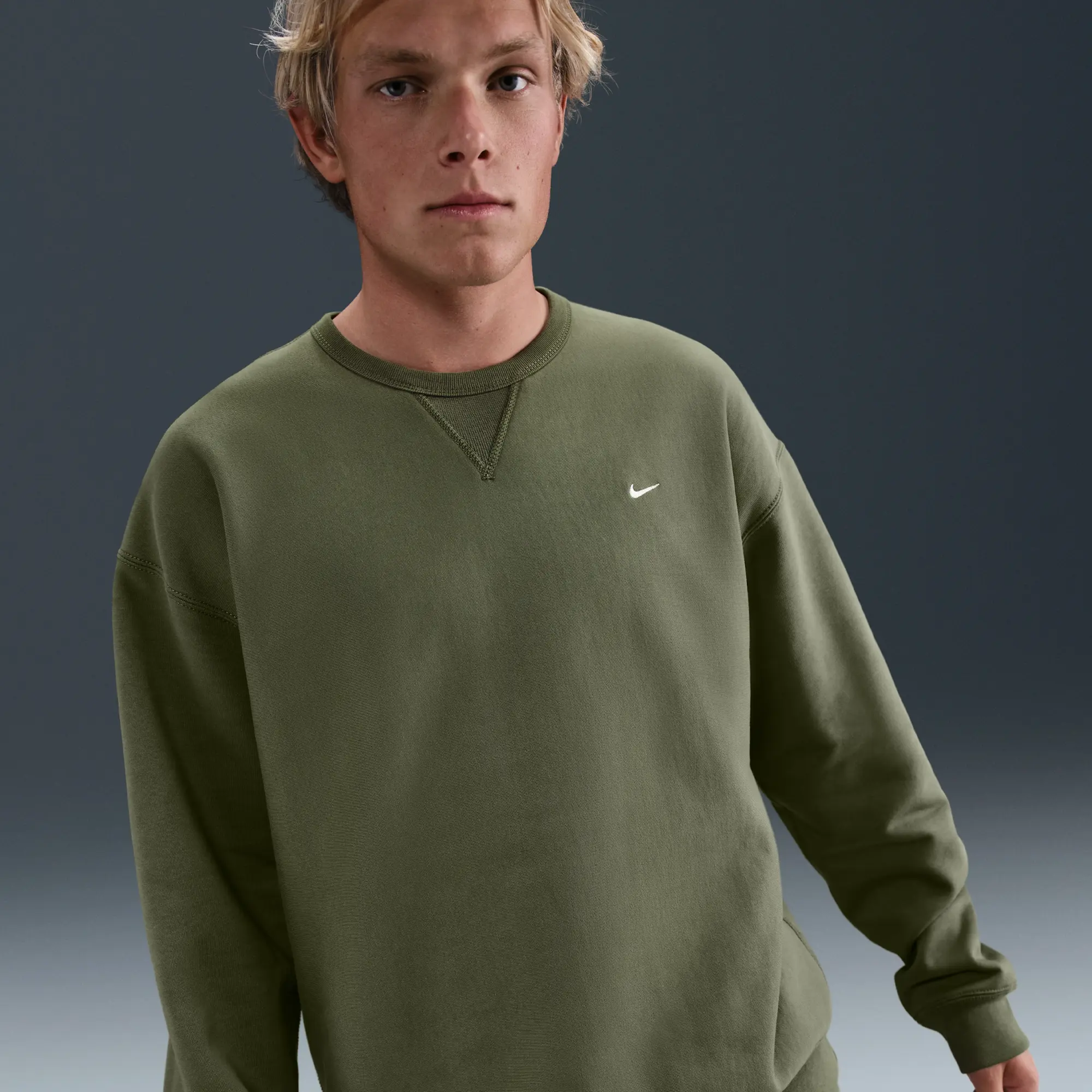 Nike Solo Swoosh Men's Fleece Crew - Green - Cotton/Polyester