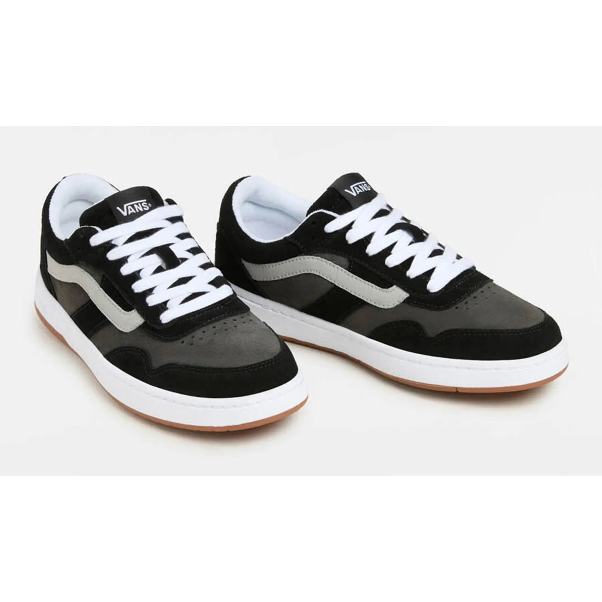 Vans  Cruze 3.0  women's Shoes (Trainers) in Black