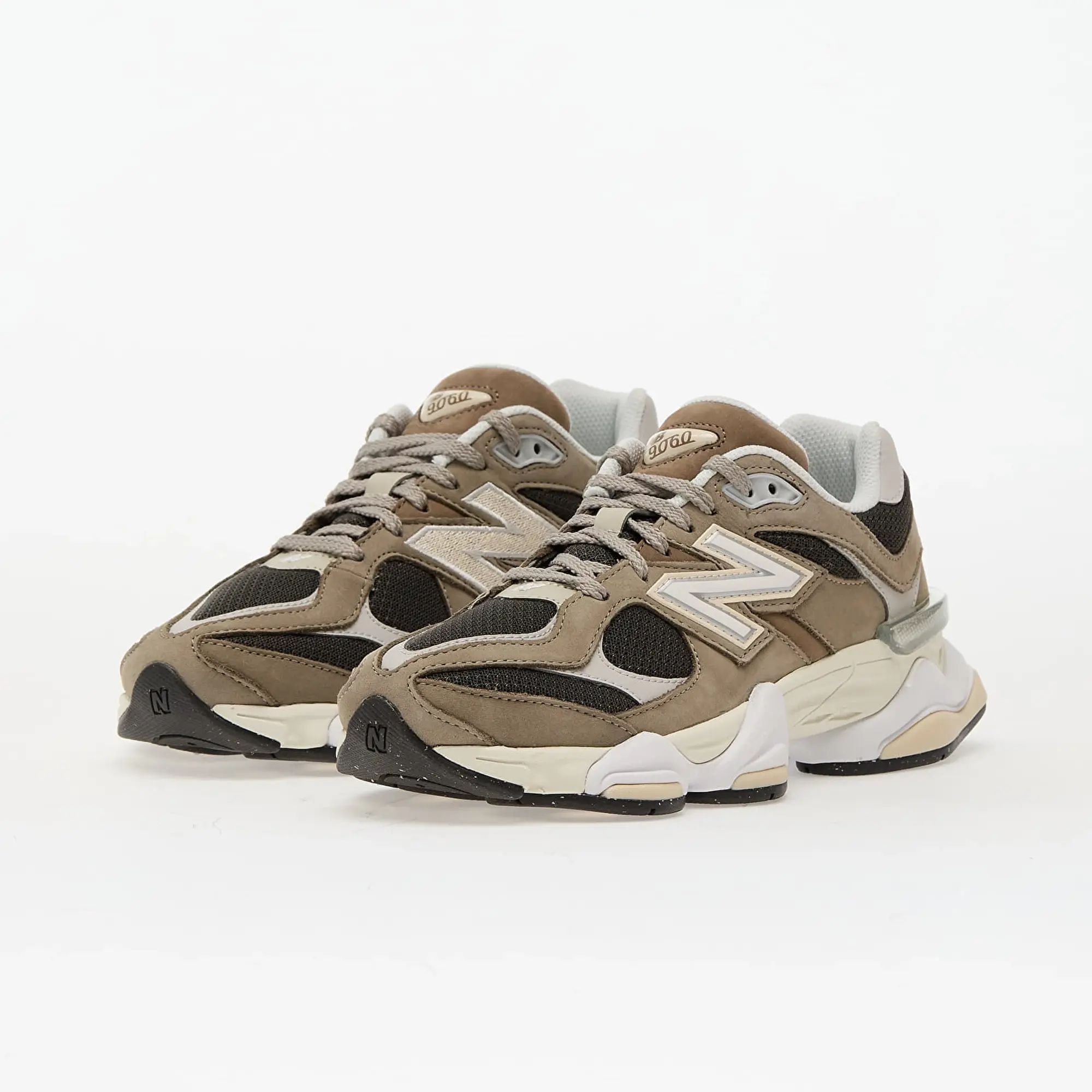 Sneakers New Balance 9060 Arid Stone Eur 44