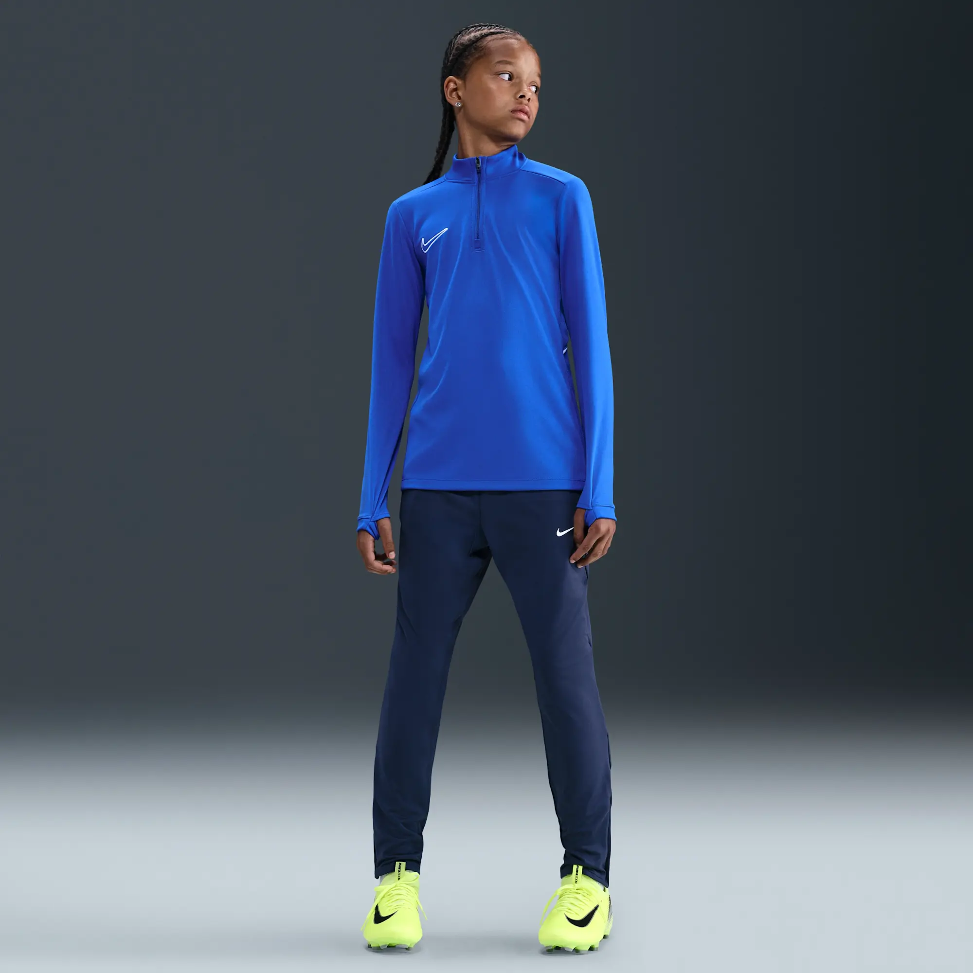 Nike Academy Older Kids' Dri-FIT Long-Sleeve 1/4-Zip Football Drill Top - Blue - Polyester