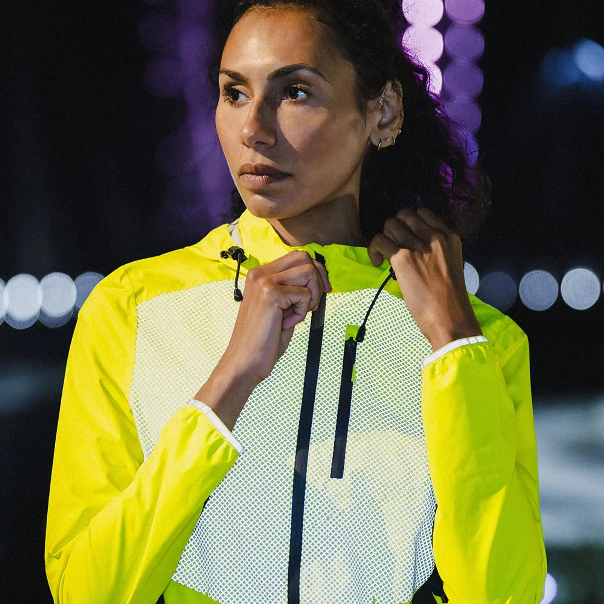 Lumina Women's Running Jacket + Chest Light Bundle