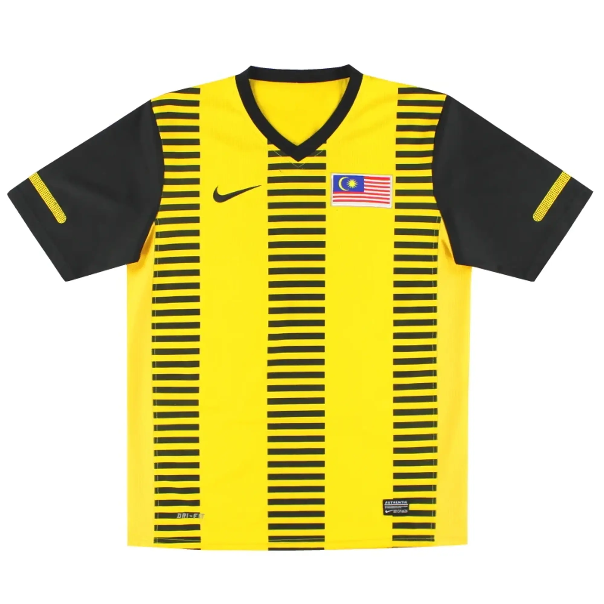 2010-11 Malaysia Nike Home Shirt M - Asian / Good 