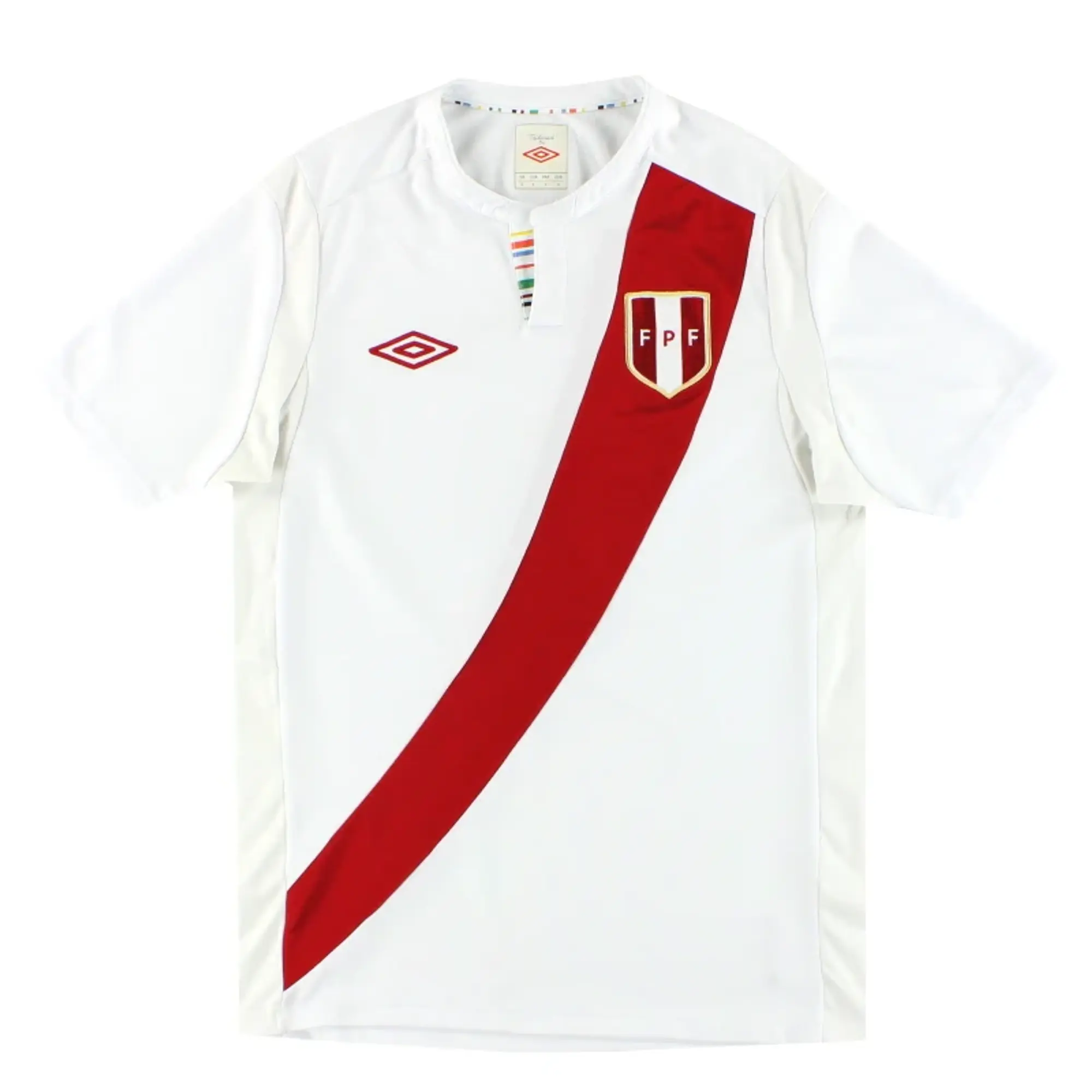 2011-12 Peru Umbro Home Shirt S - South American / Excellent 