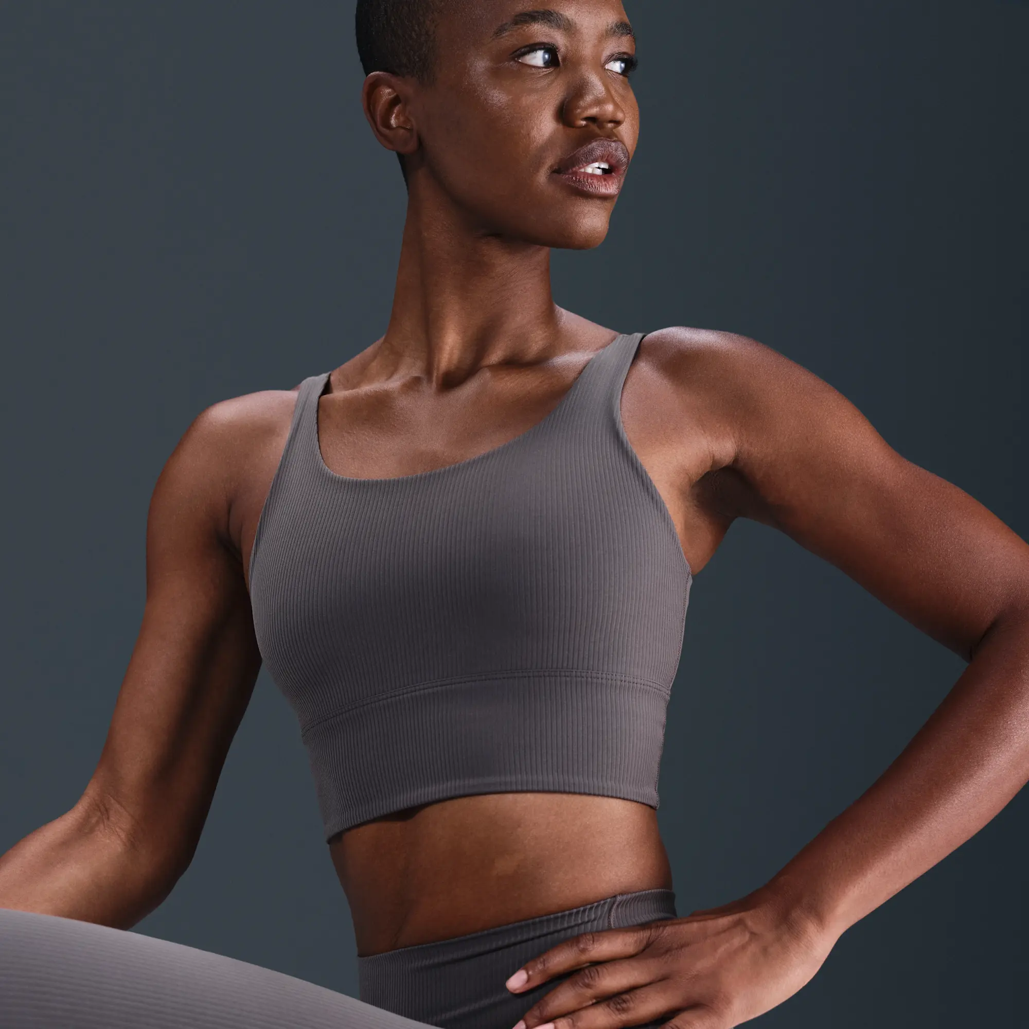 Nike Zenvy Rib Women's Light-Support Padded Longline Sports Bra - Grey - Nylon/Elastane