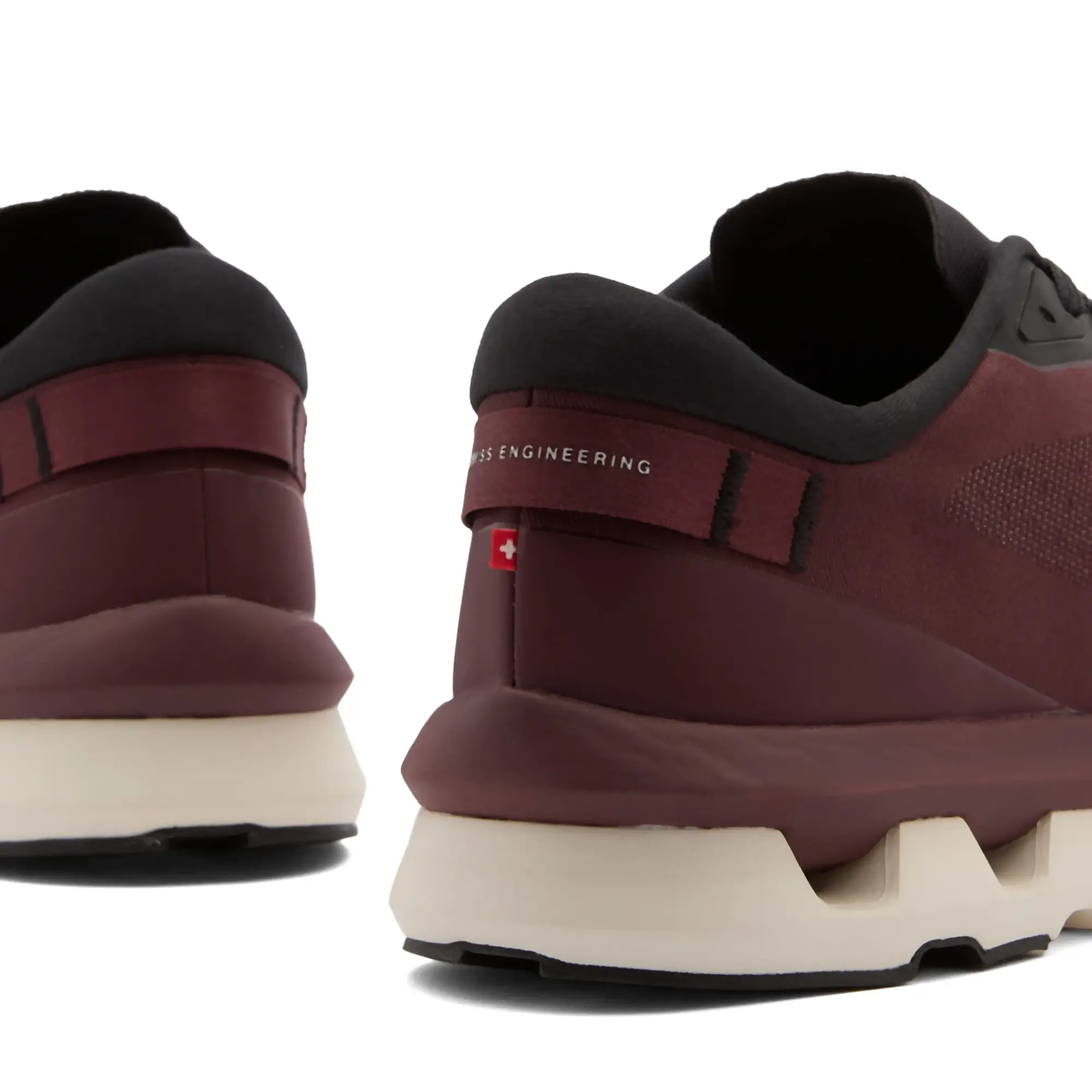 ON Men's CloudzON Men'se Sneakers Mulberry / Black