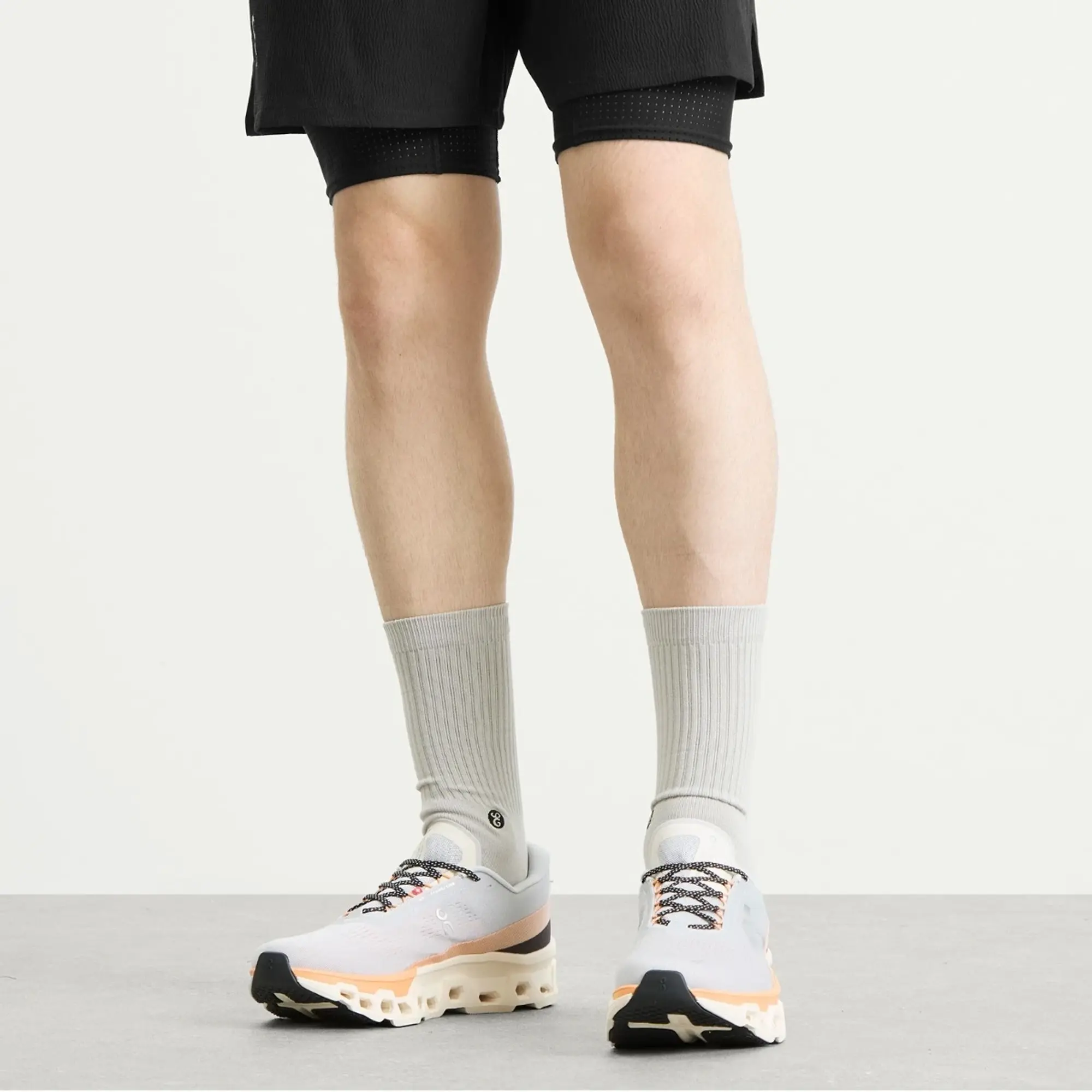 ON Men's CloudmON Men'sster 2 Sneakers Glacier / Tangerine