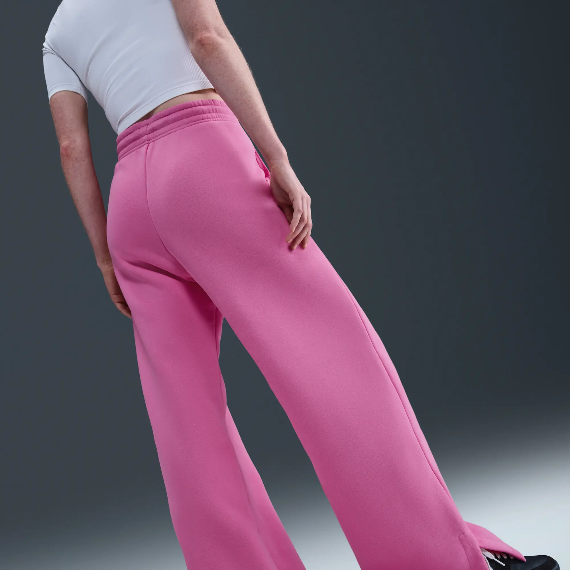 Nike Sportswear Phoenix Fleece High-Waisted Wide-Leg Trousers - Pink - Fleece > Phoenix Fleece