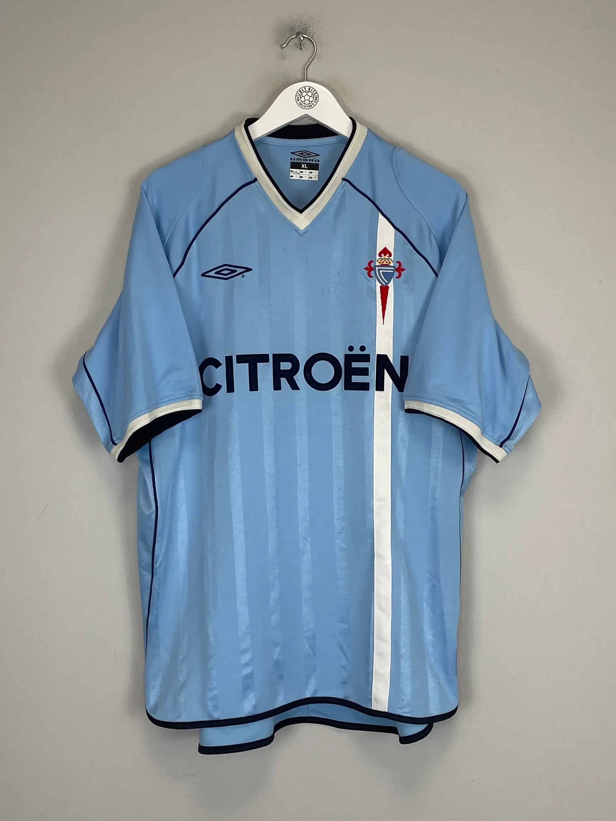 2001/03 CELTA VIGO *SIGNED* HOME SHIRT (XL) UMBRO | Cult Kits