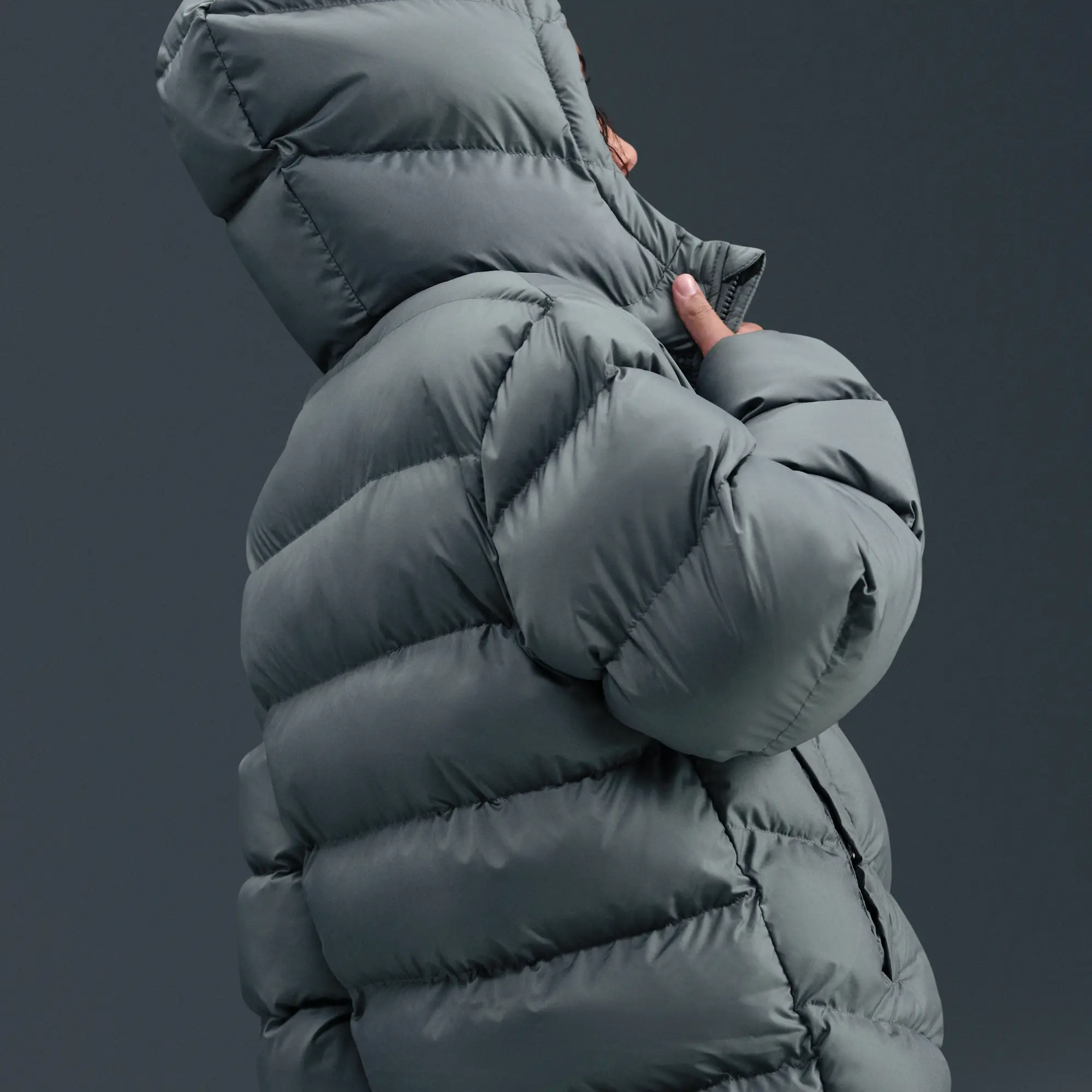 Nike Sportswear All Day Play Older Kids' Therma-FIT Loose-Fit Puffer Jacket - Grey - Polyester