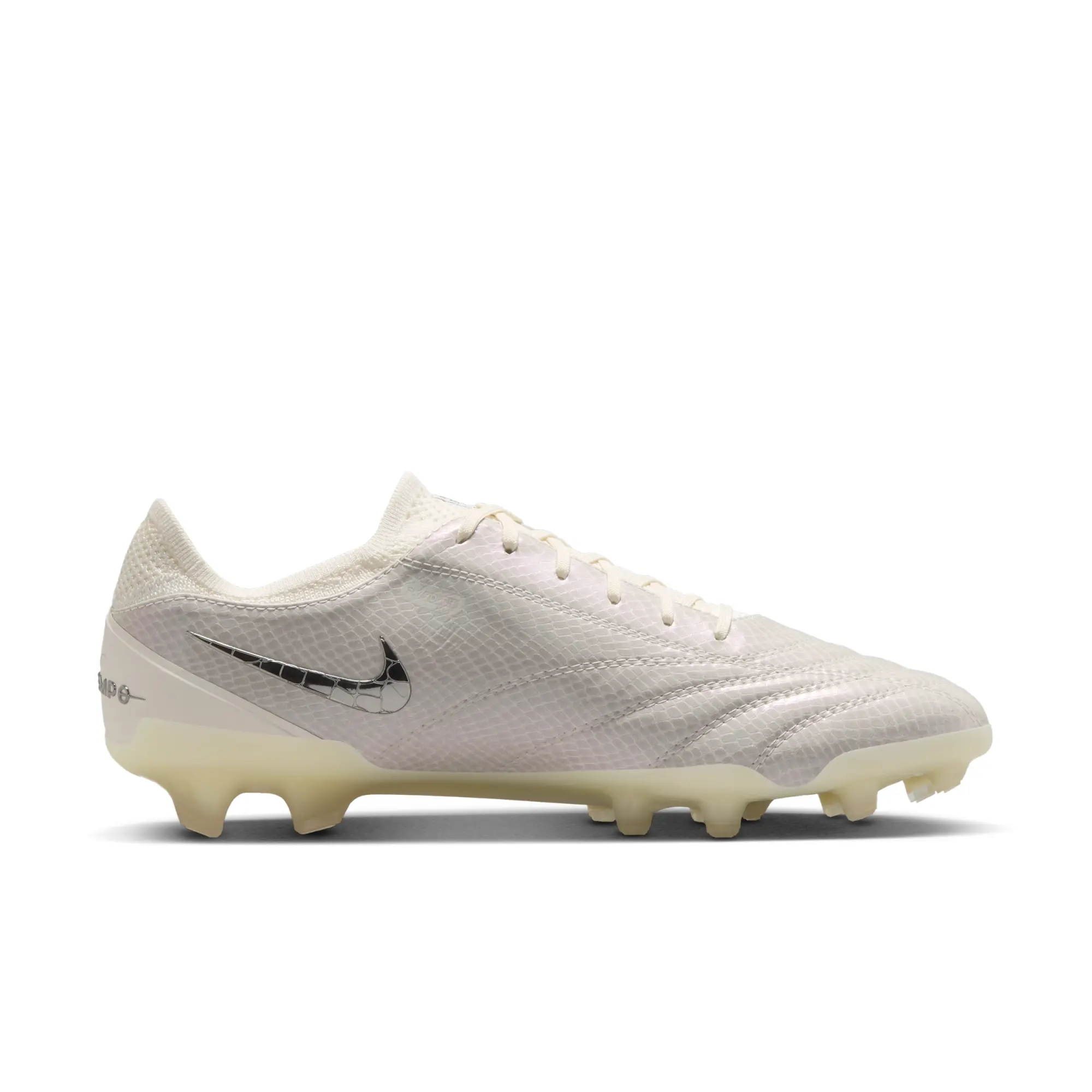 Nike Tiempo Legend 10 Elite LUXE FG Low-Top Football Boot - White