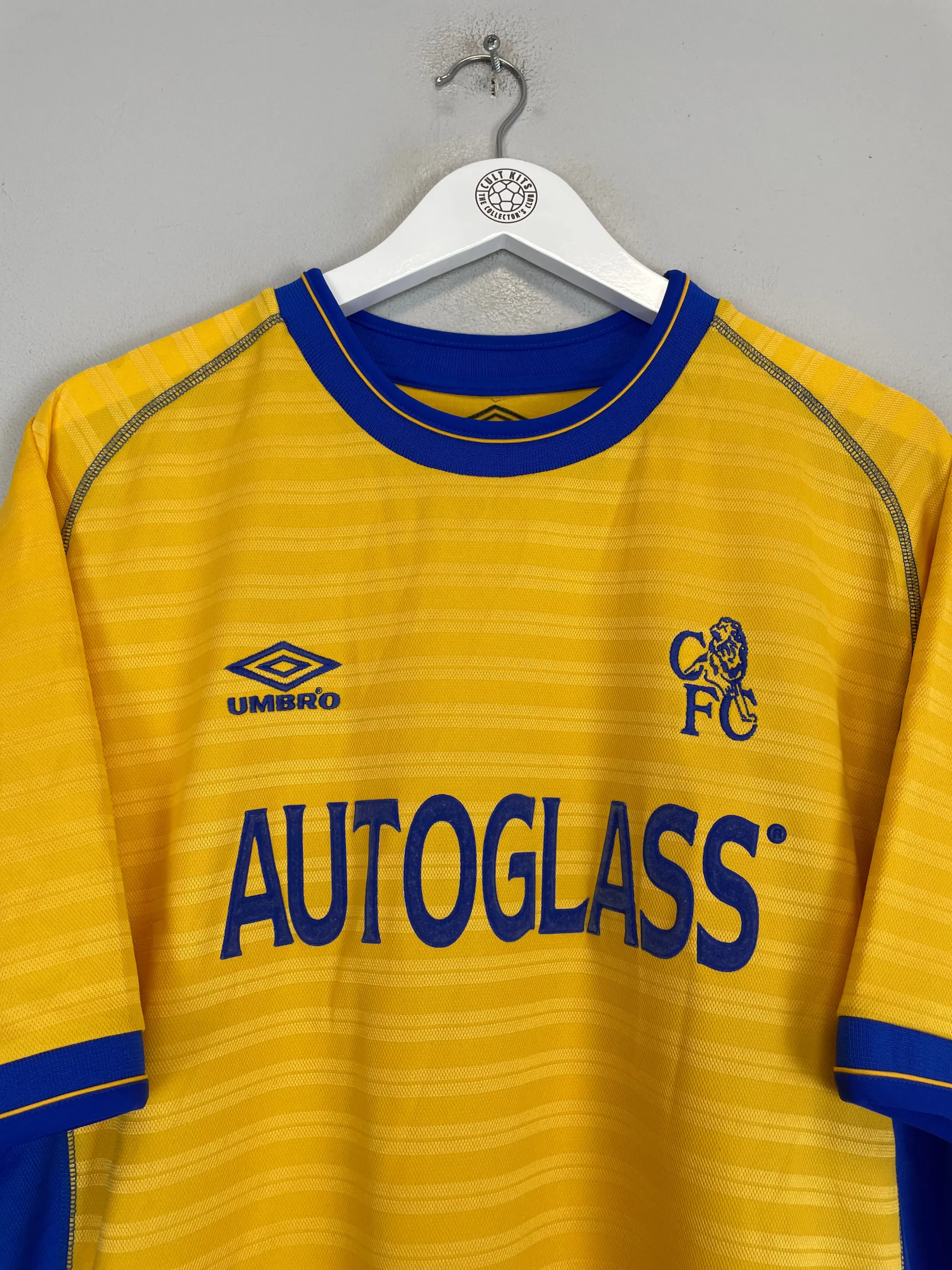 2000/01 CHELSEA HASSELBAINK #9 AWAY SHIRT (XL) UMBRO | Cult Kits