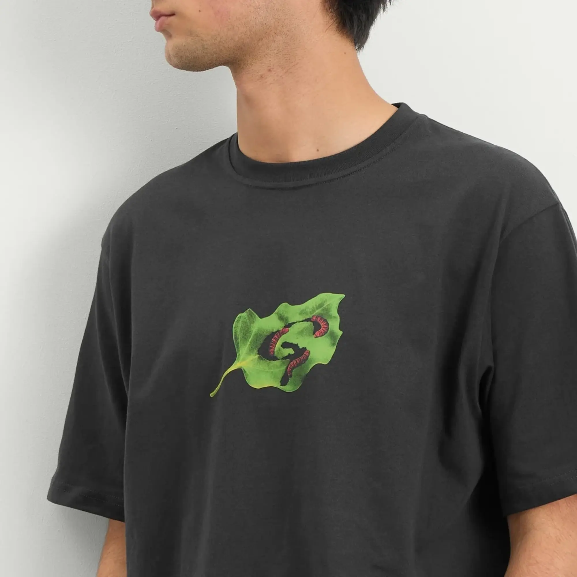 Gramicci Men's Leaf T-Shirt Vintage Black
