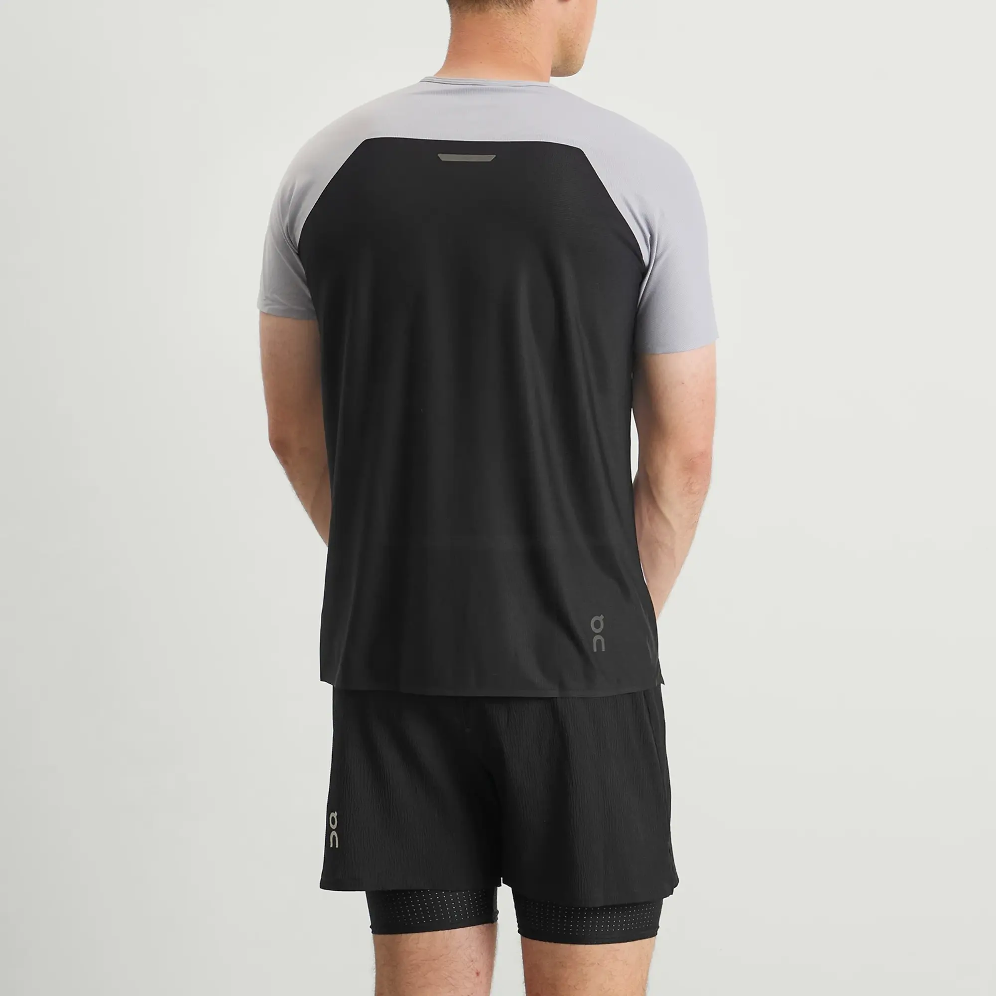 ON Men's Performance-T Lilac / Black