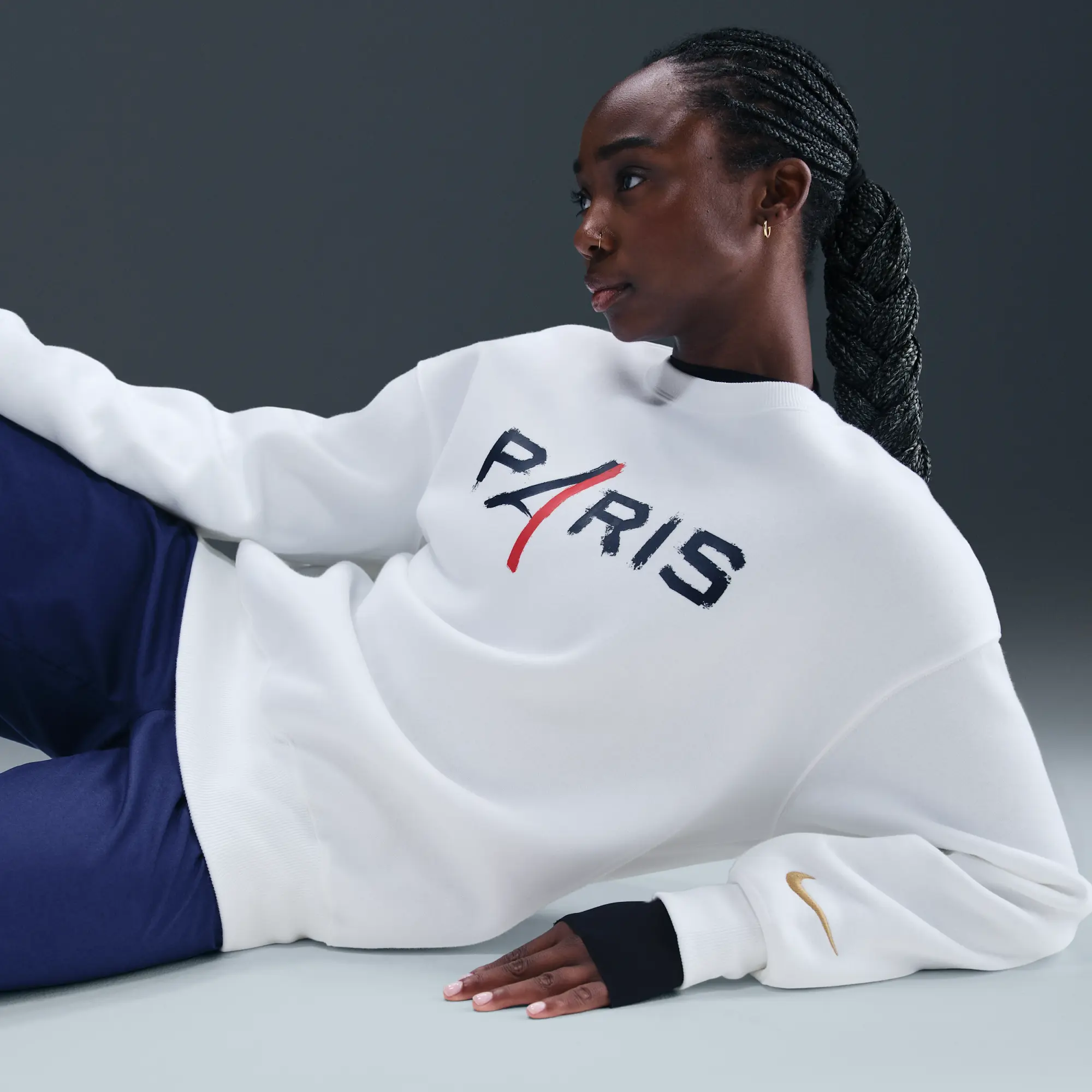 Paris Saint-Germain Phoenix Nike Football Oversized Crew-Neck Sweatshirt - White - Fleece