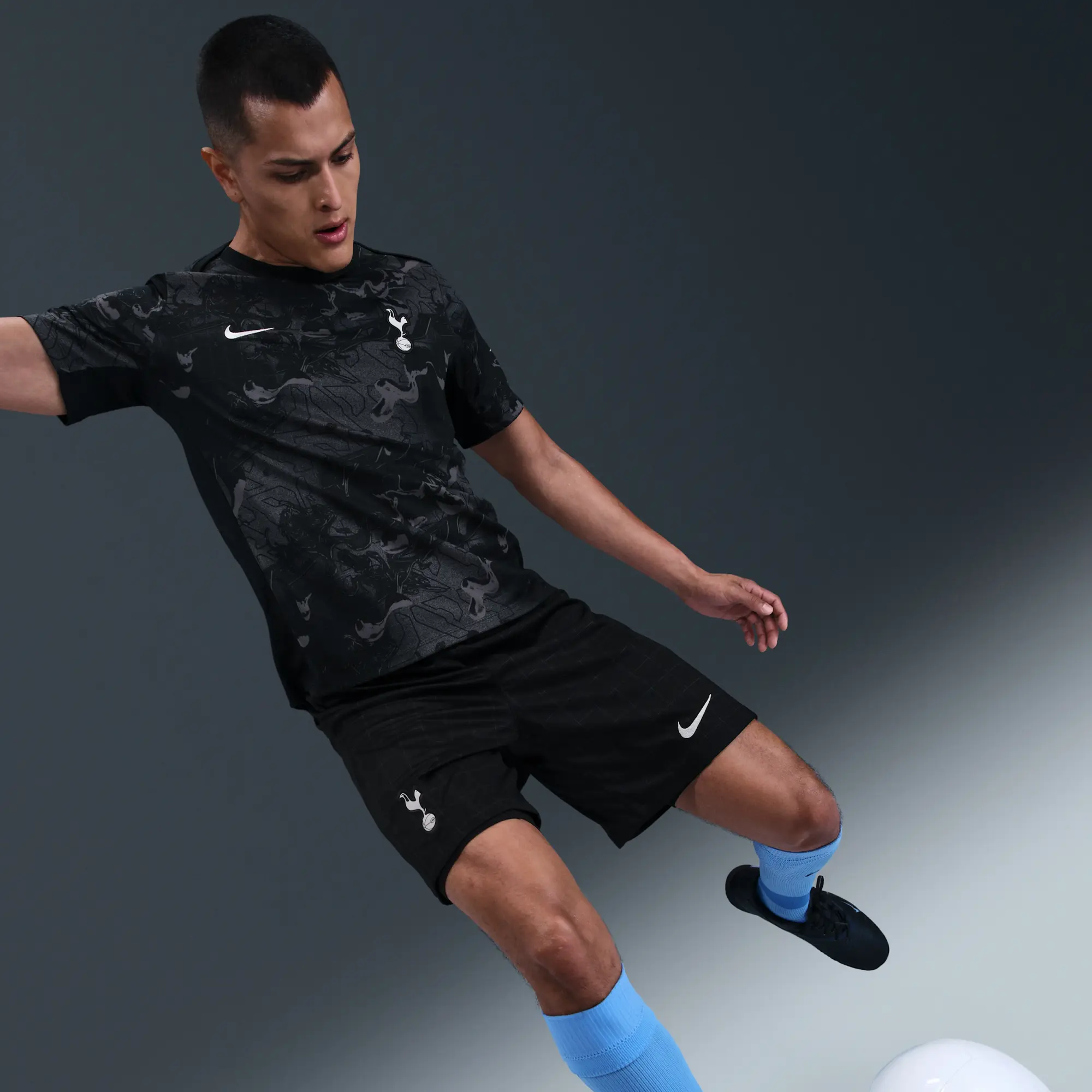 Tottenham Hotspur Academy Pro Home Nike Dri-FIT Football Pre-Match Short-Sleeve Top - Black - Sustainable Materials