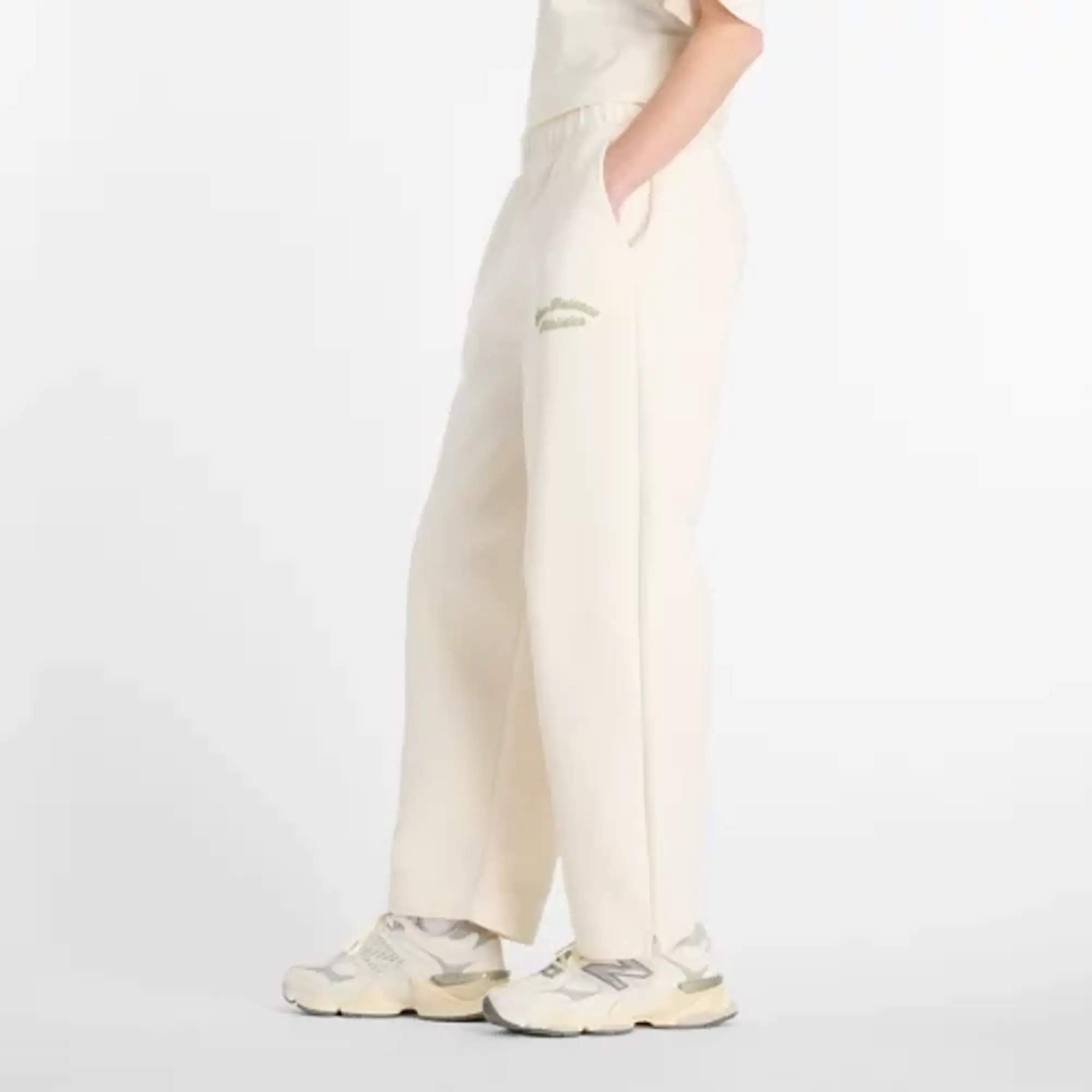 New Balance Women's Linear Heritage Fleece Barrel Leg Pant in White Poly Knit