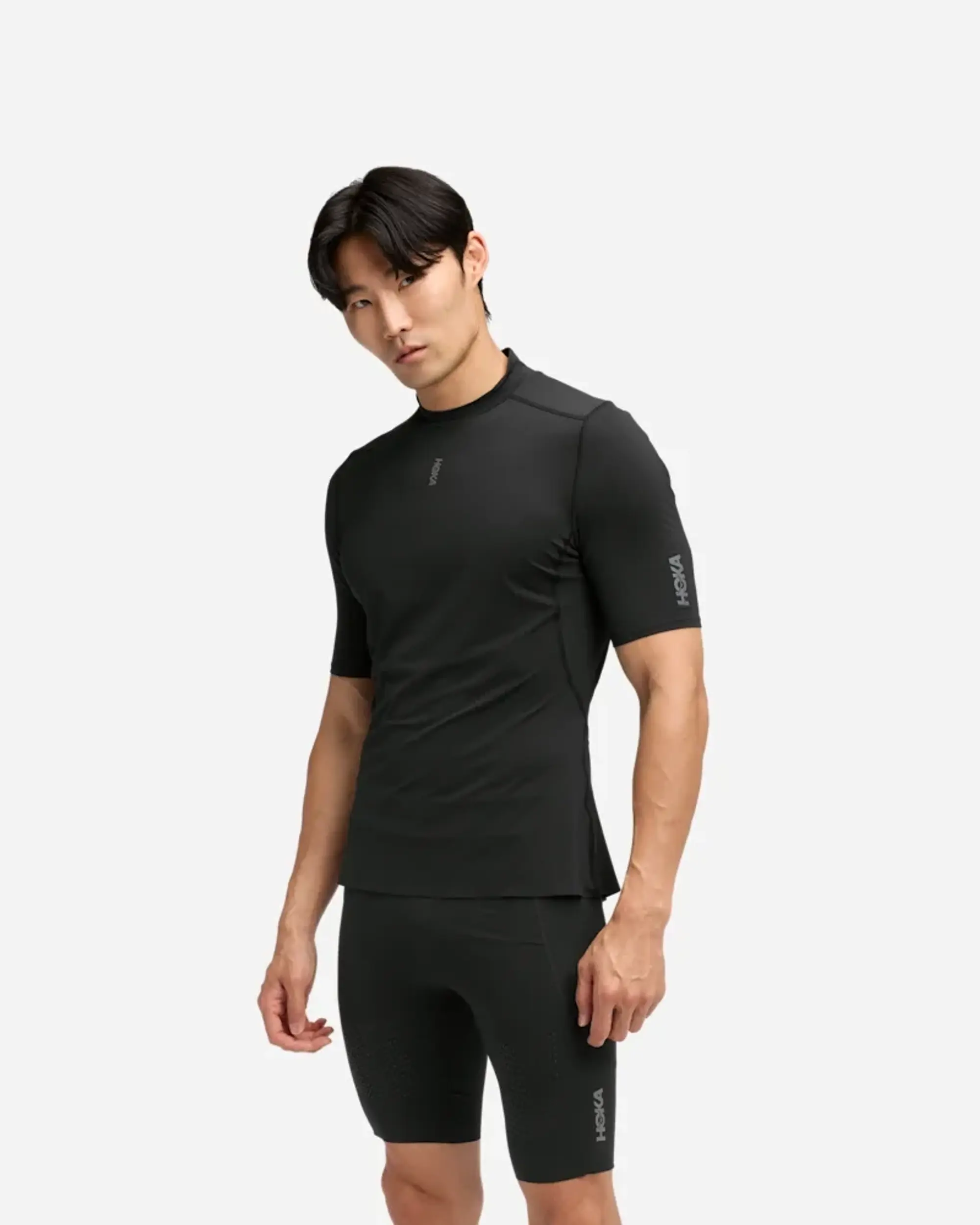 Hoka Men's Skybreeze Short Sleeve In Black