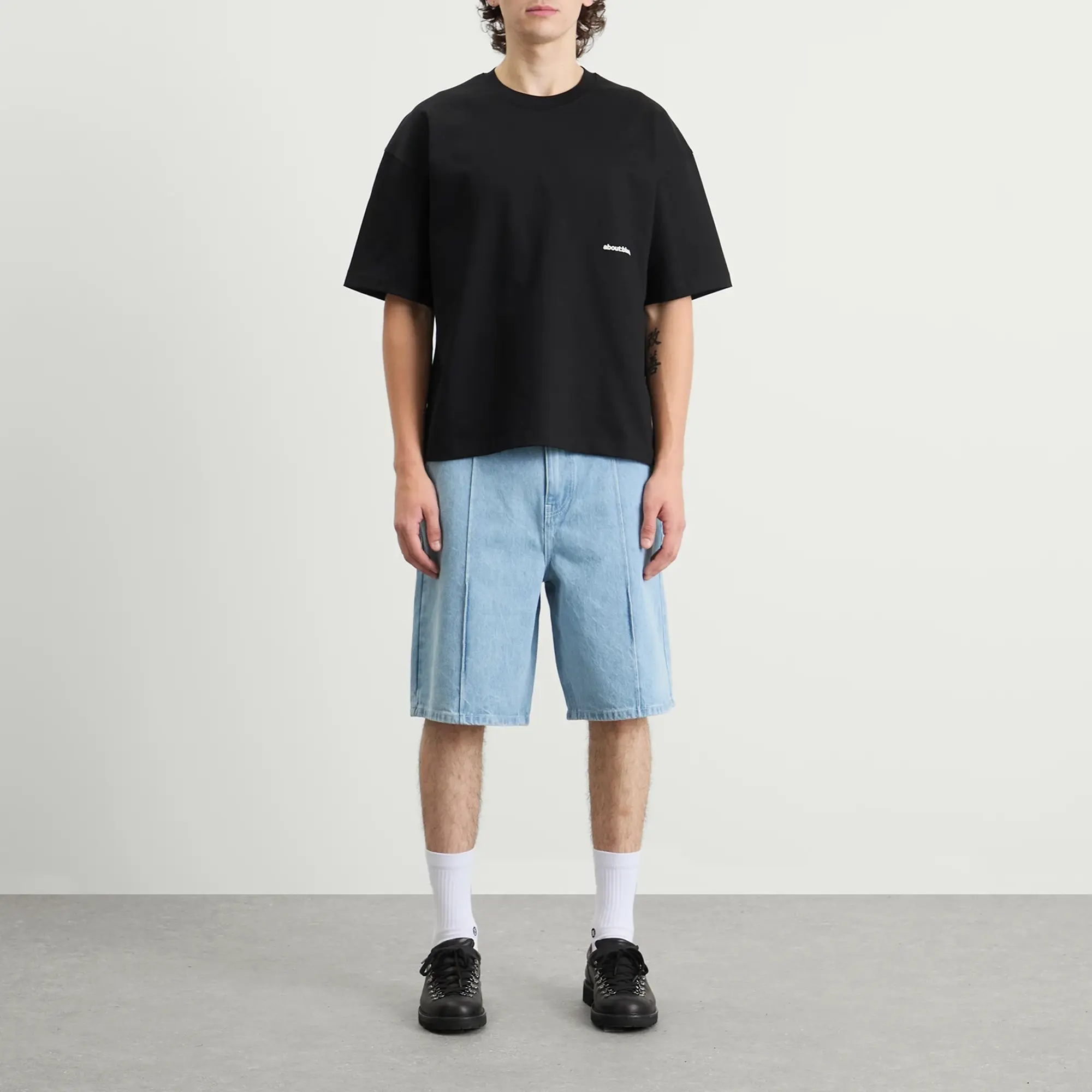 about:blank Men's Wide Denim Short Mid Wash Blue