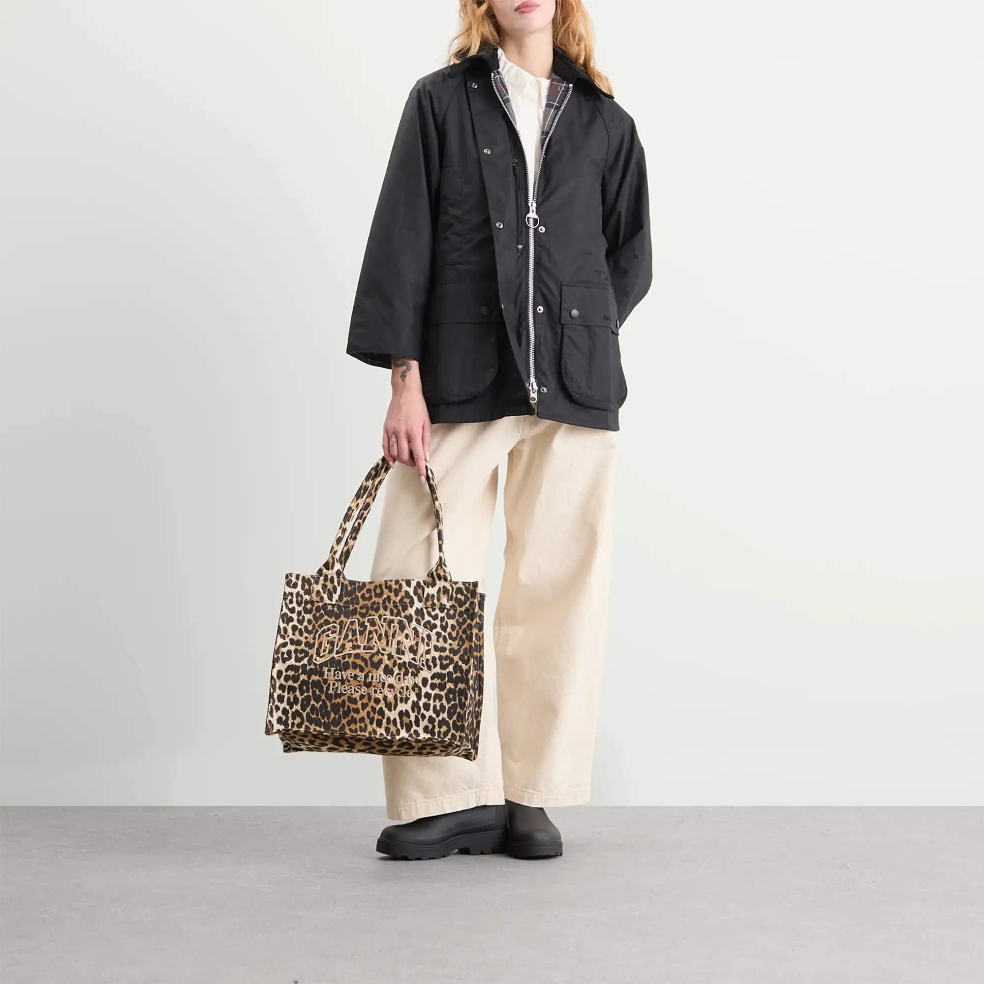 Barbour Women's Beaufort Wax Jacket Black/Modern