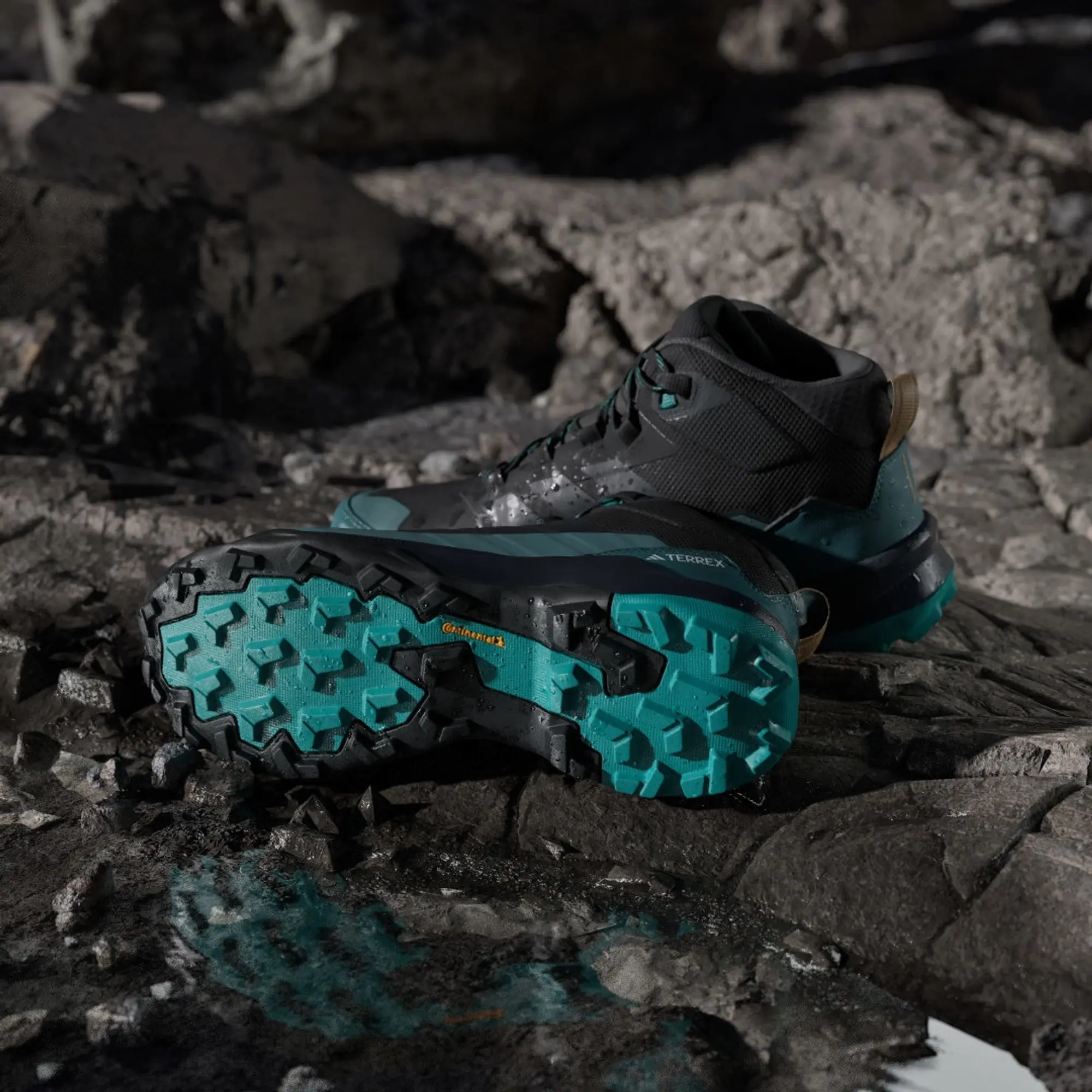 adidas Terrex Skychaser AX5 Mid GORE-TEX Hiking Shoes