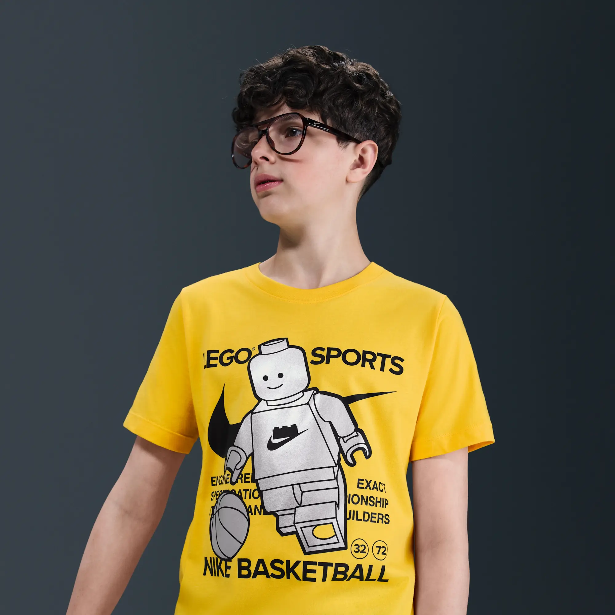 Nike x LEGO® Collection Older Kids' T-Shirt - Yellow - Cotton