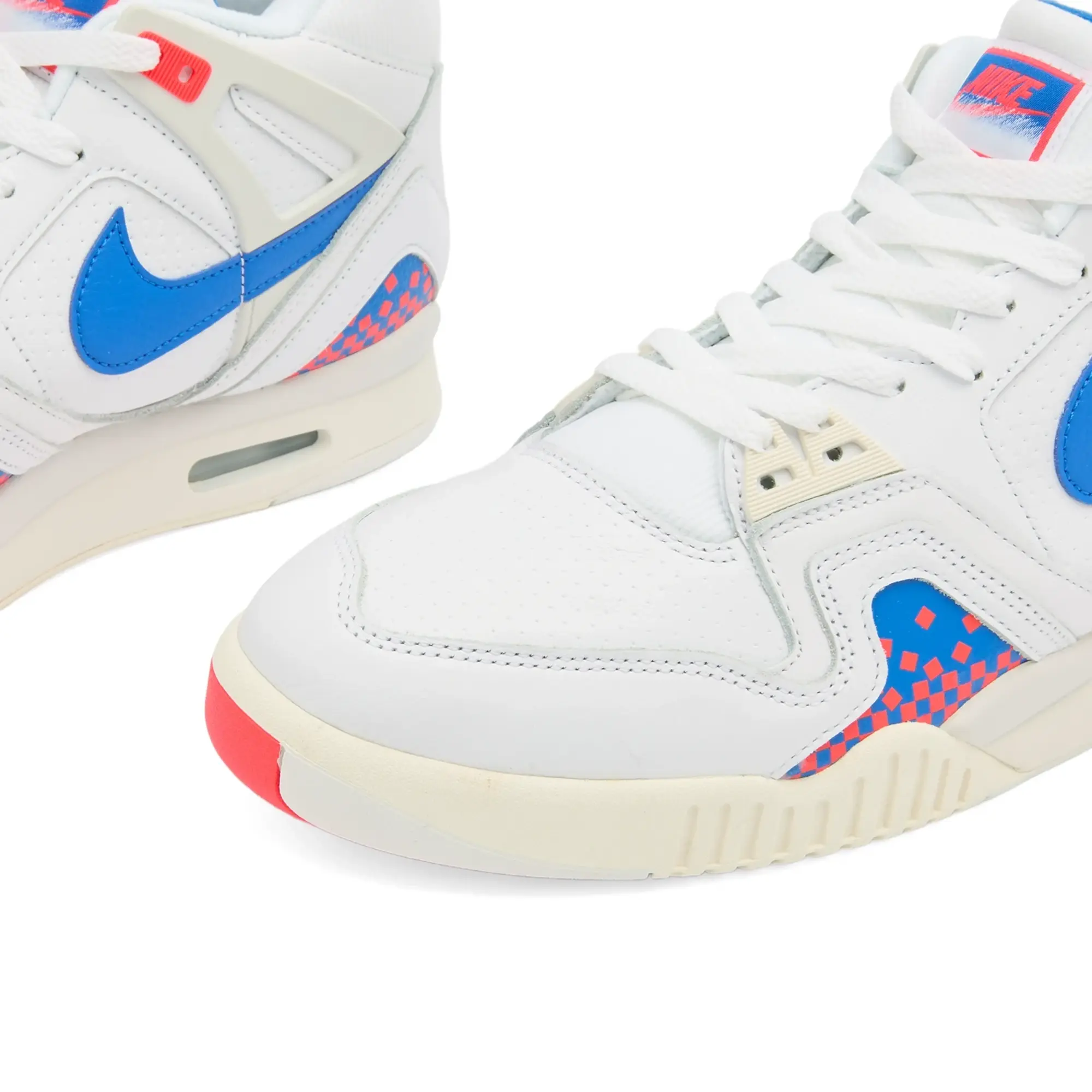 Nike Air Tech Challenge 2, White