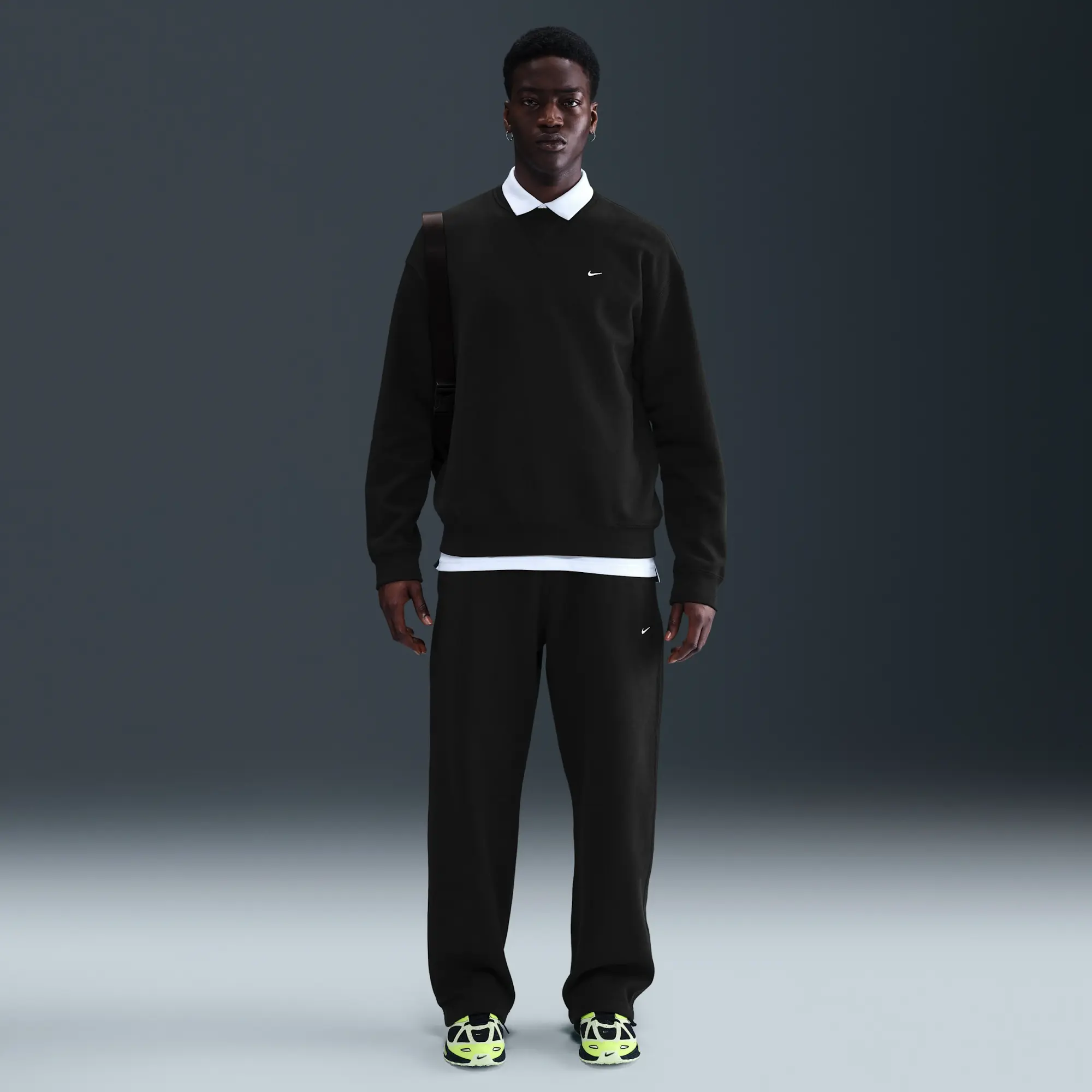 Nike Solo Swoosh Men's Fleece Open-Hem Trousers - Black - Cotton/Polyester