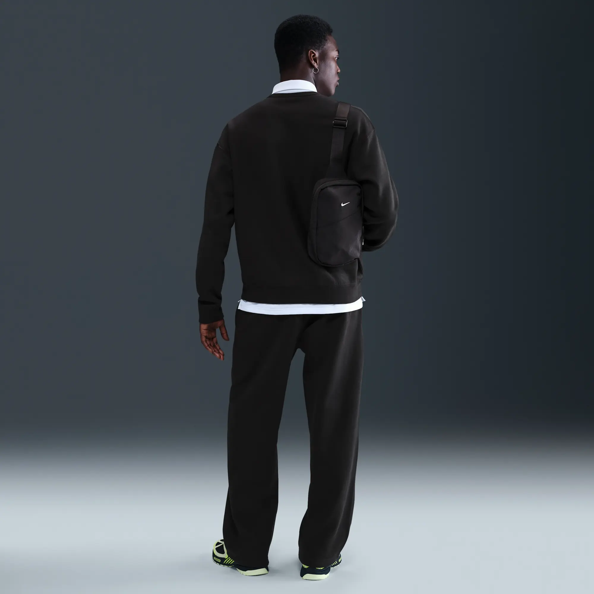 Nike Solo Swoosh Men's Fleece Open-Hem Trousers - Black - Cotton/Polyester