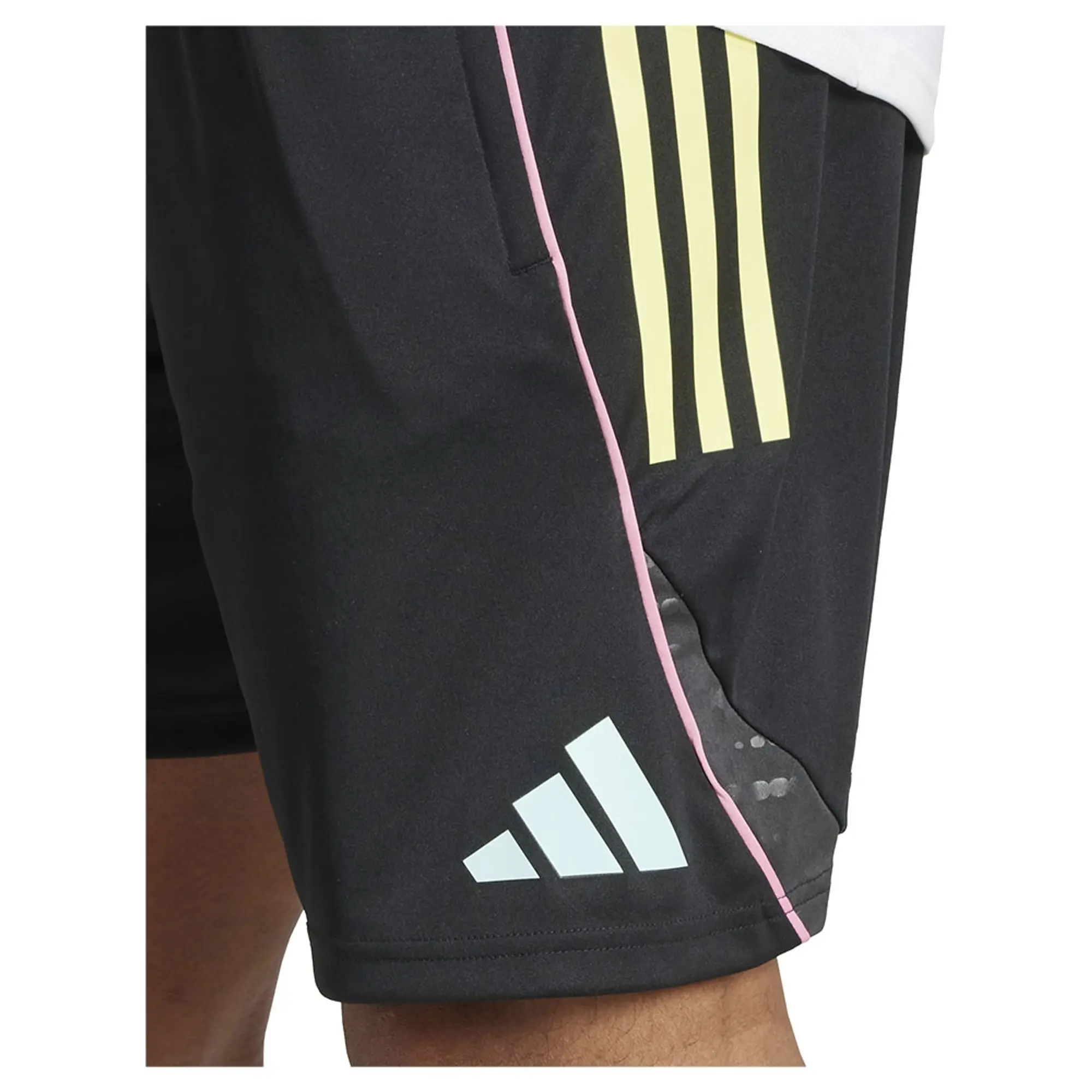 Adidas Juventus Tiro 25/26 Competition Training Shorts