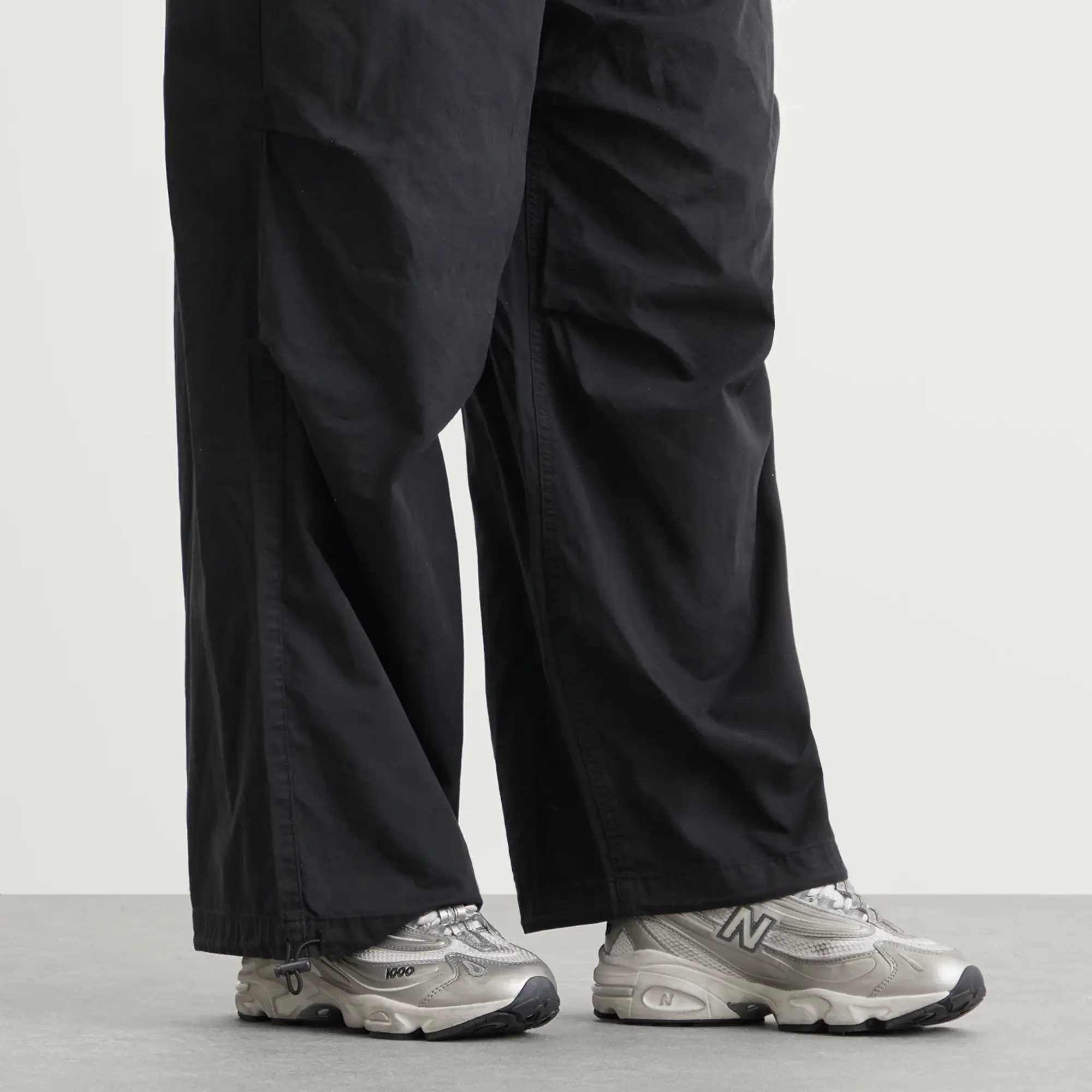 New Balance Unisex 1000 in Grey Synthetic