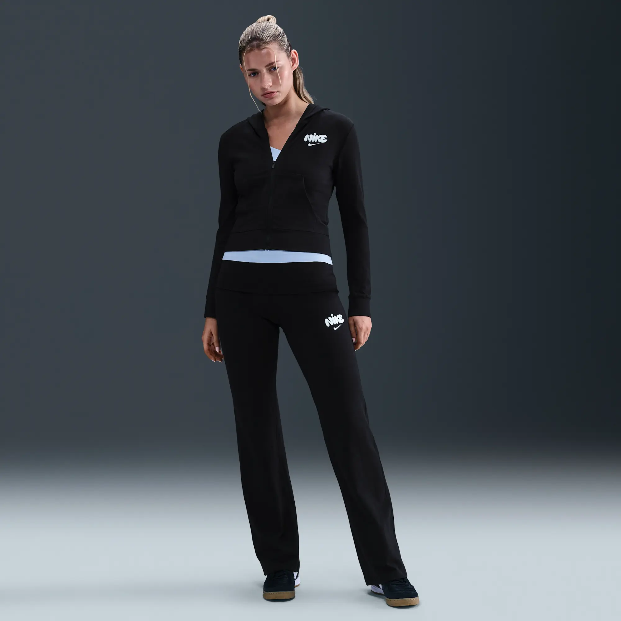 Nike Sportswear Women's High-Waisted Trousers - Black - Fleece