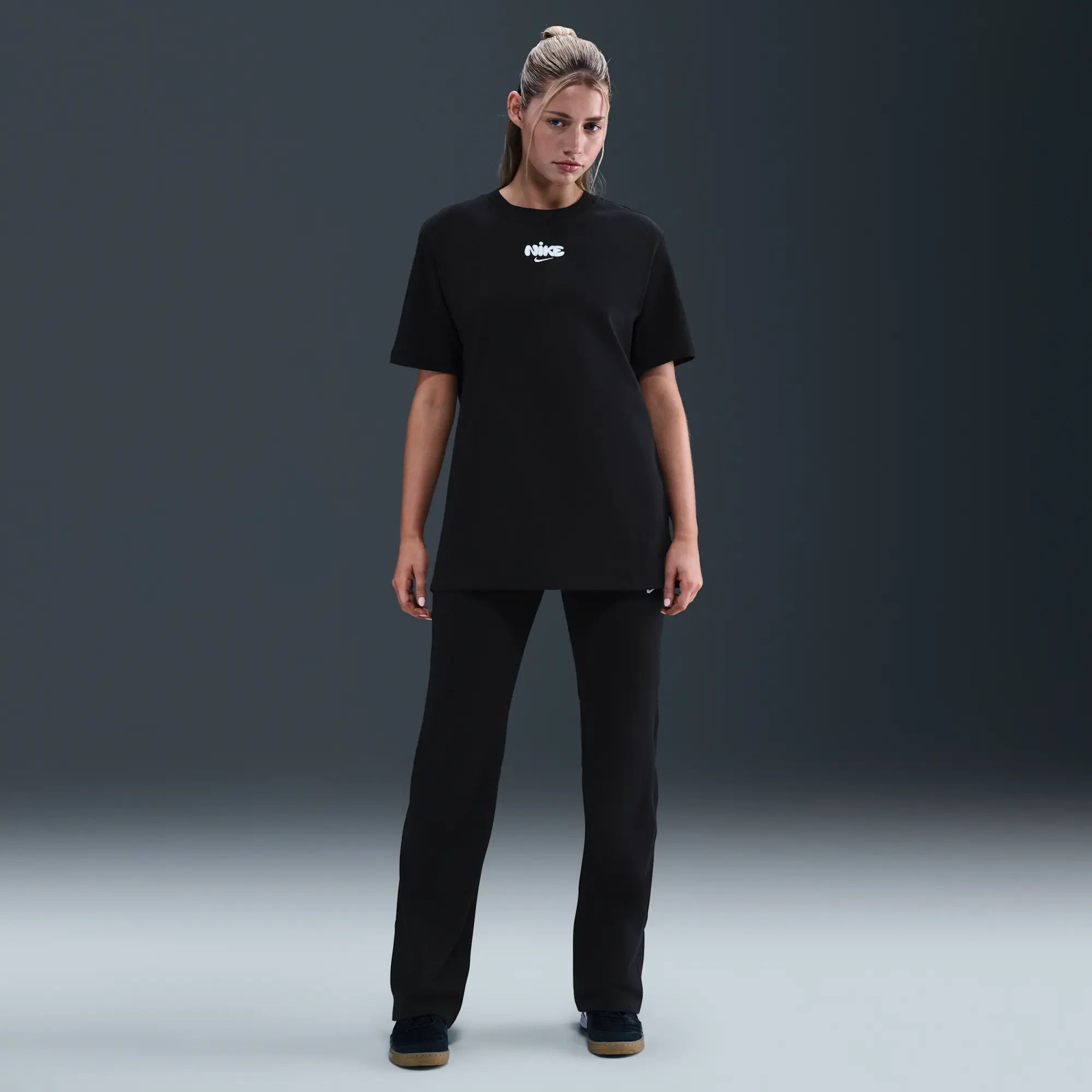 Nike Sportswear Women's T-Shirt - Black