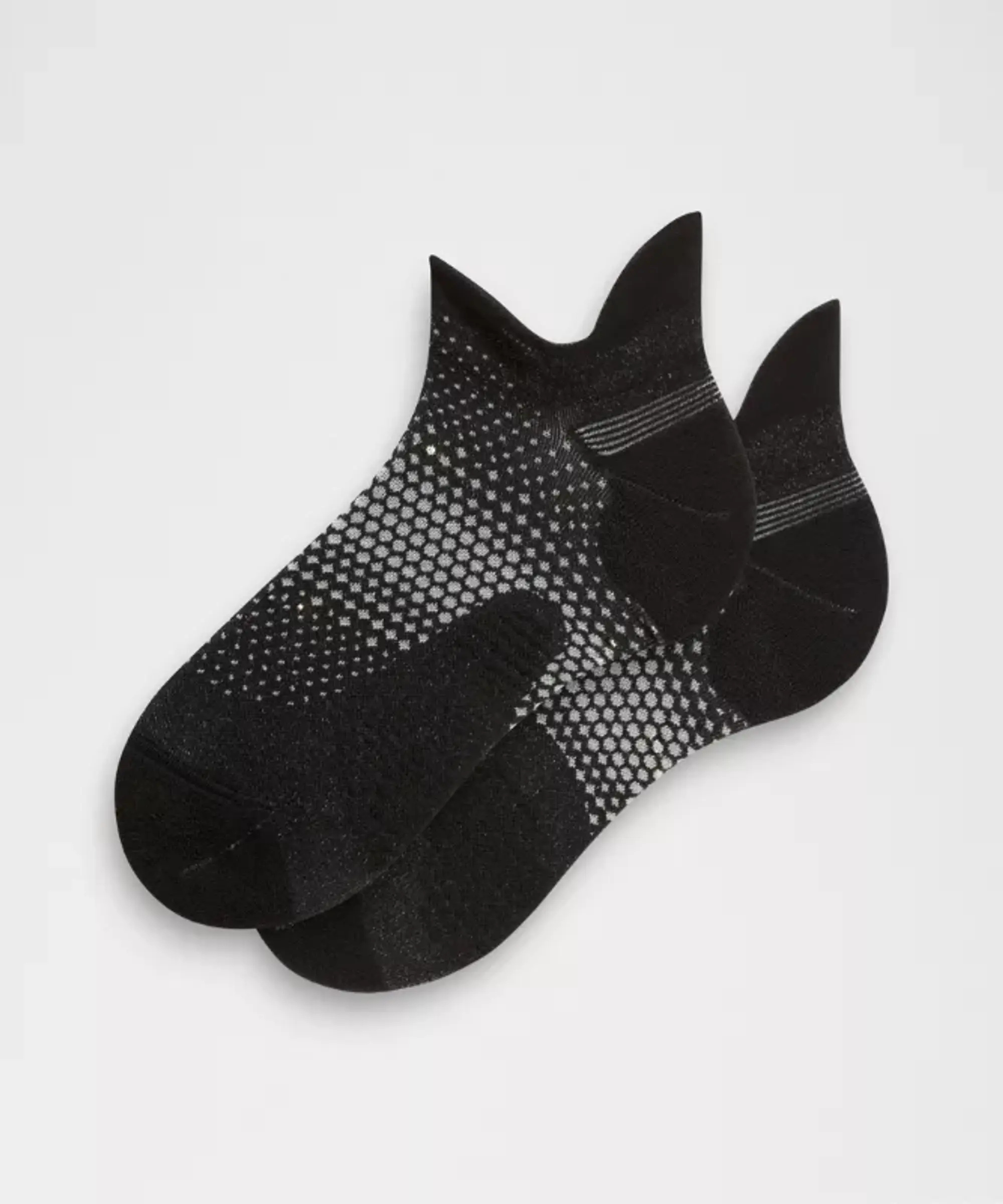 lululemon – Men's MacroPillow Tab Running Socks Medium Cushioning – Color Black/Silver – Size L