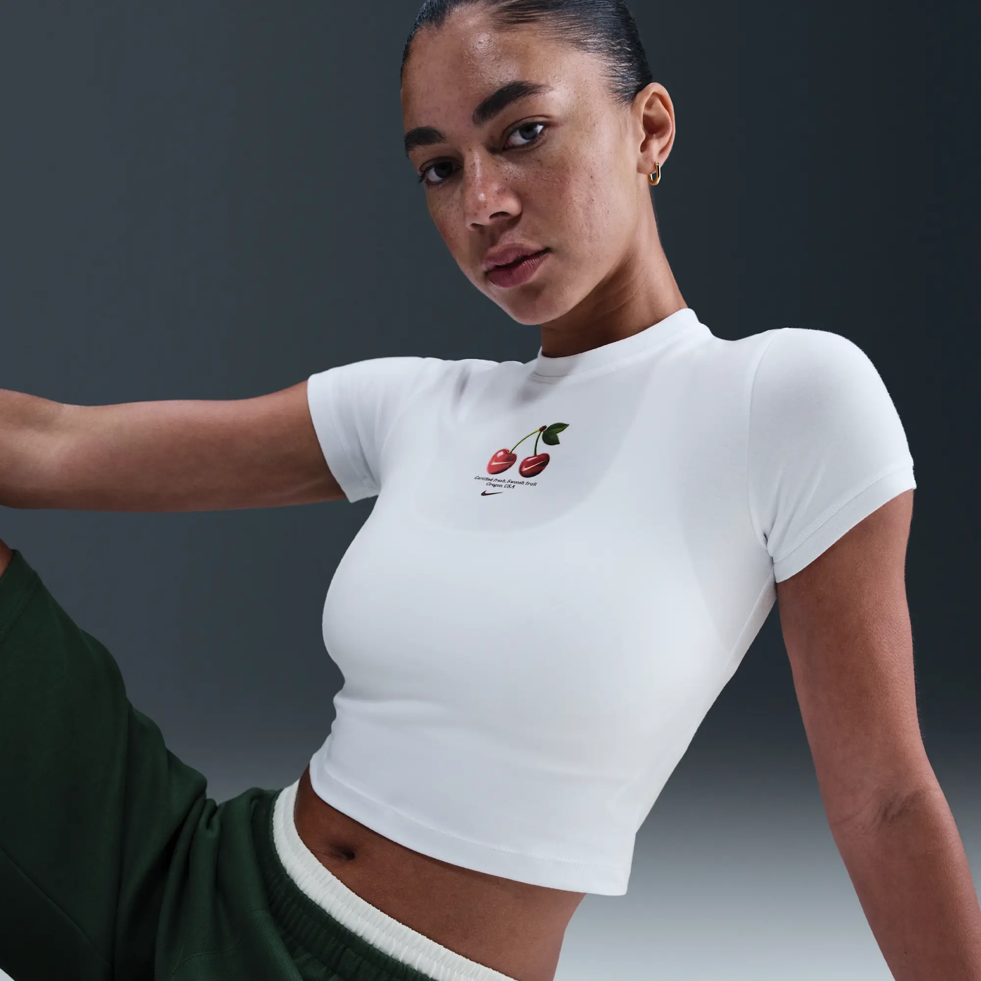 Nike Sportswear Women's T-Shirt - White - Cotton/Polyester/Elastane