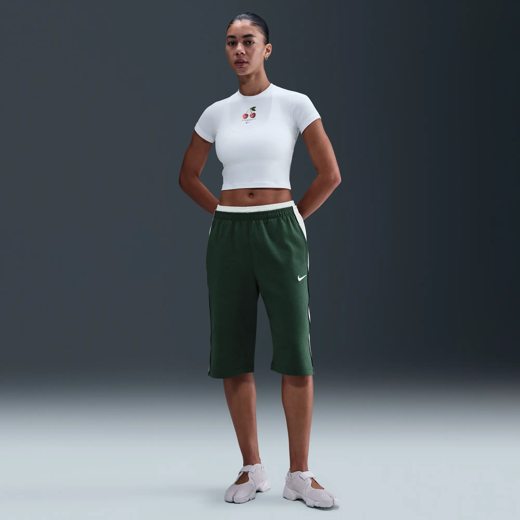 Nike Sportswear Women's T-Shirt - White - Cotton/Polyester/Elastane